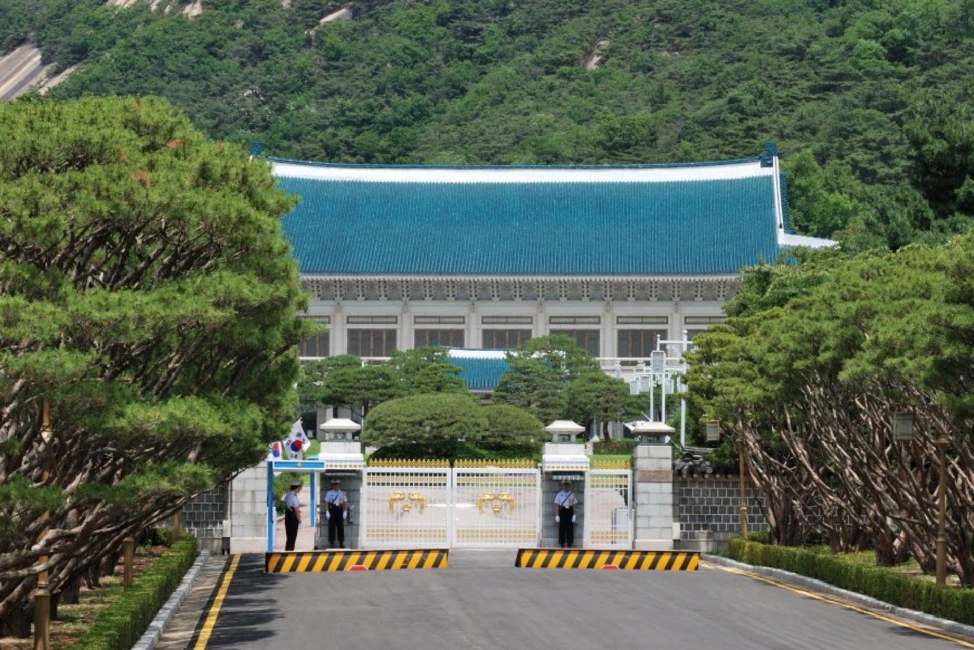 Seoul Gyeongbokgung Palace Half-Day Guided Historical Tour - Thumbnail 11