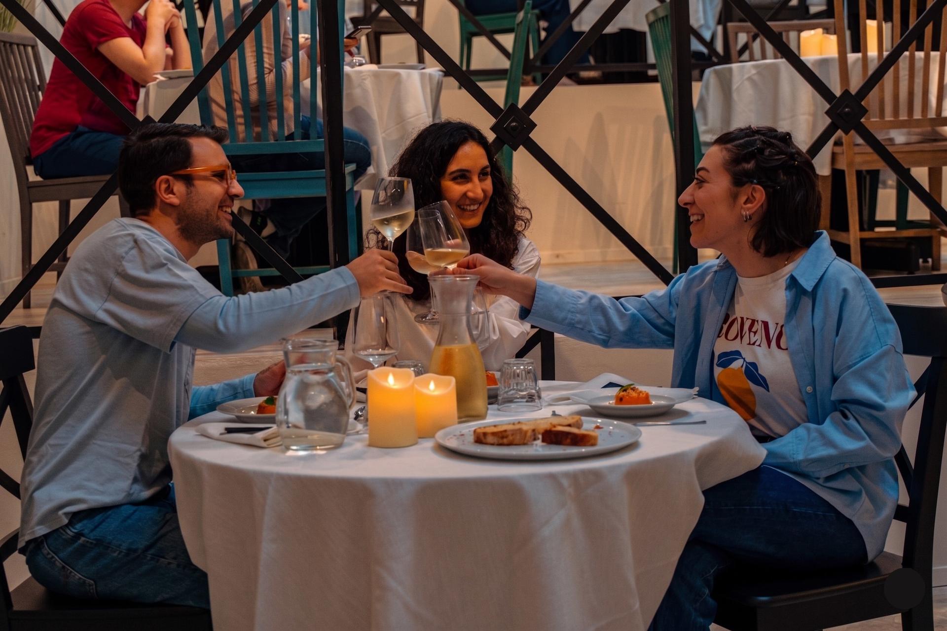 Rome Dinner Show with Opera Arias & Live Cooking - Thumbnail 2