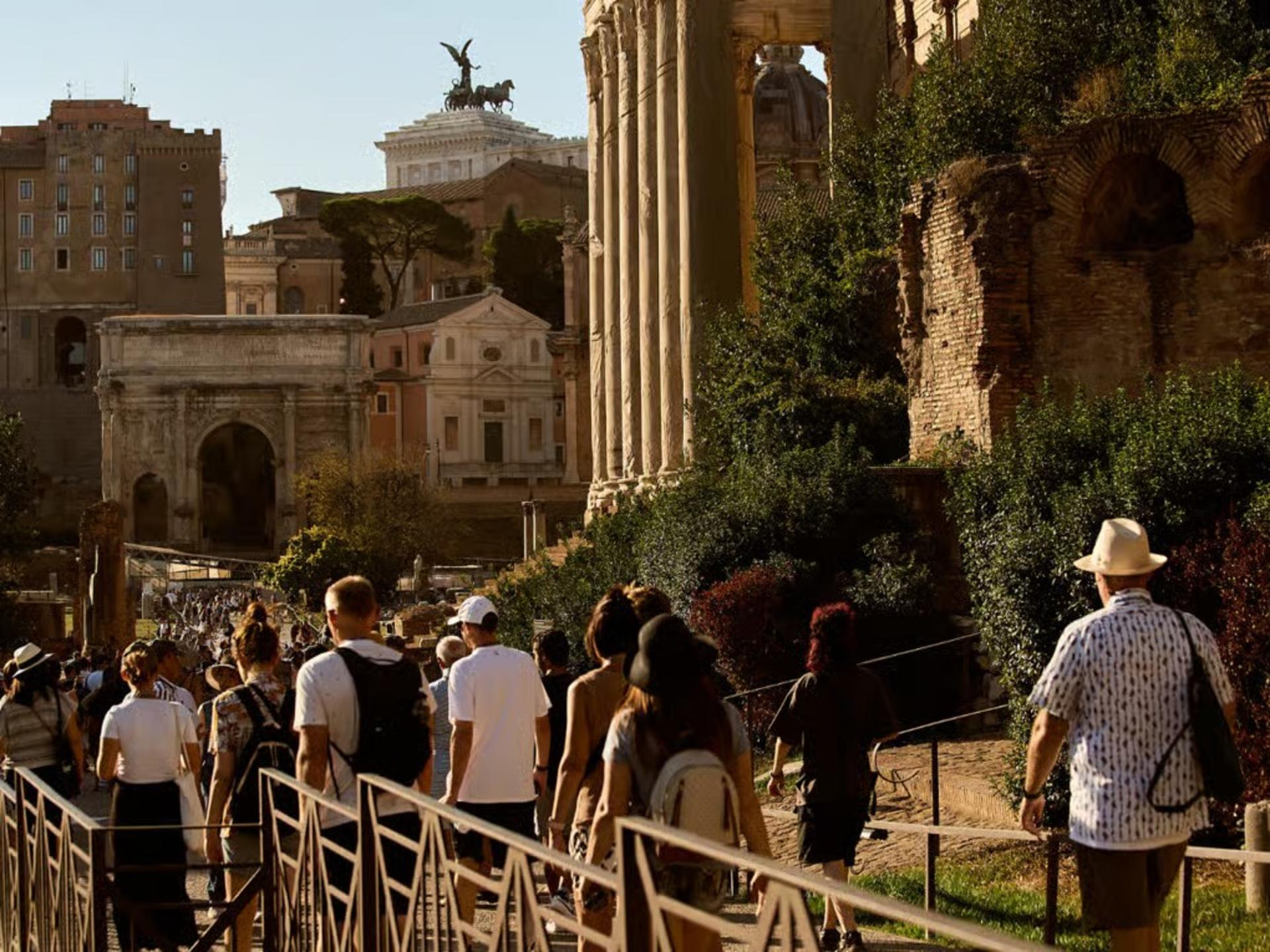 Vatican Museums & Sistine Chapel with COMBO Colosseum - Thumbnail 27