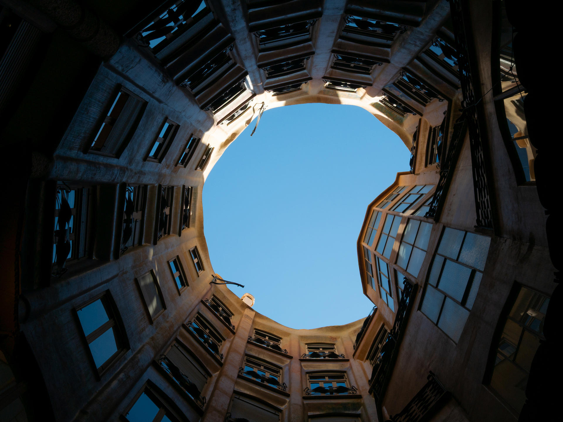 Sagrada Familia Golden Hour & Casa Mila Tour with Cava Tasting  - Thumbnail 23