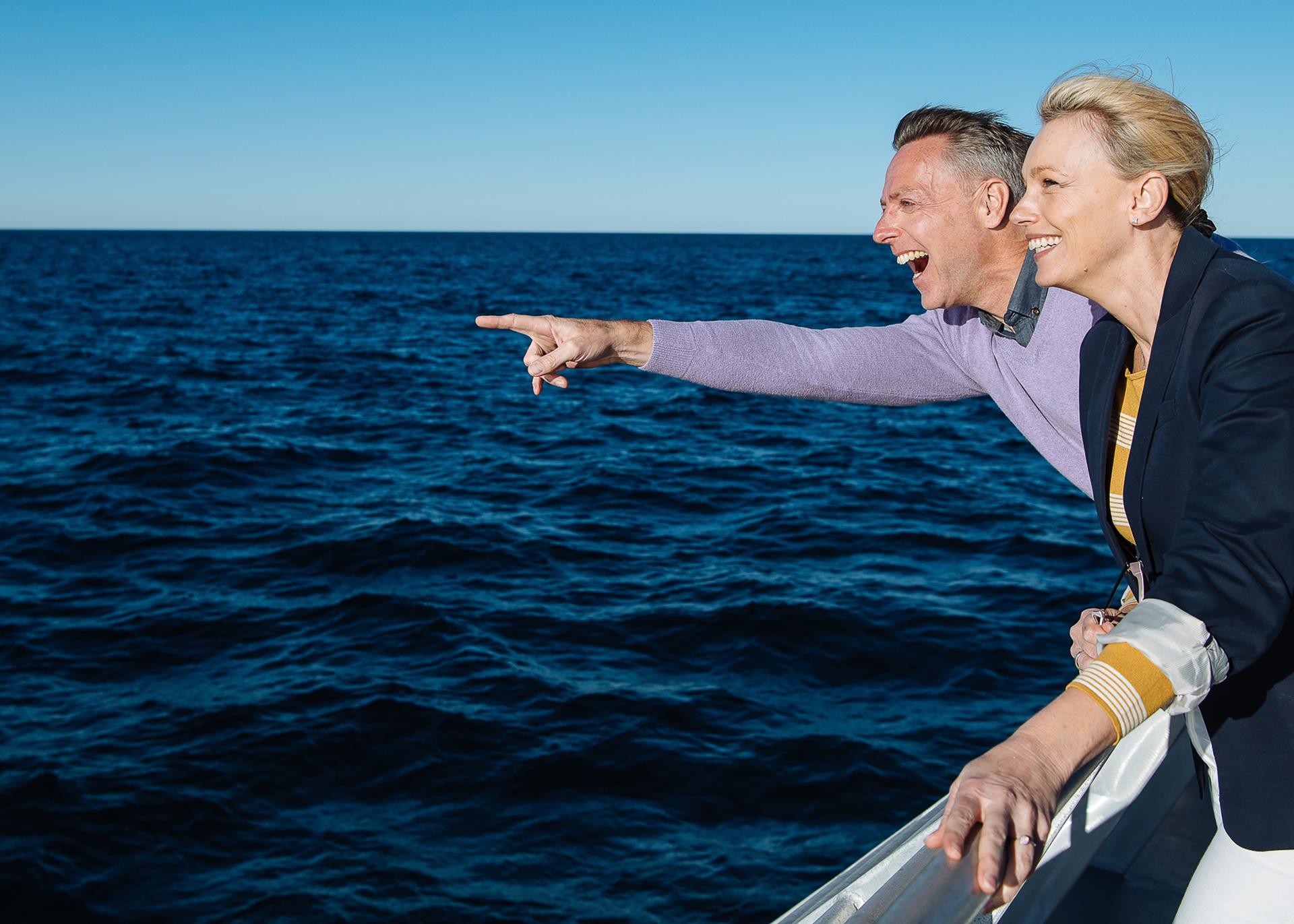 Sydney Whale Watching Cruise by Captain Cook - Thumbnail 4