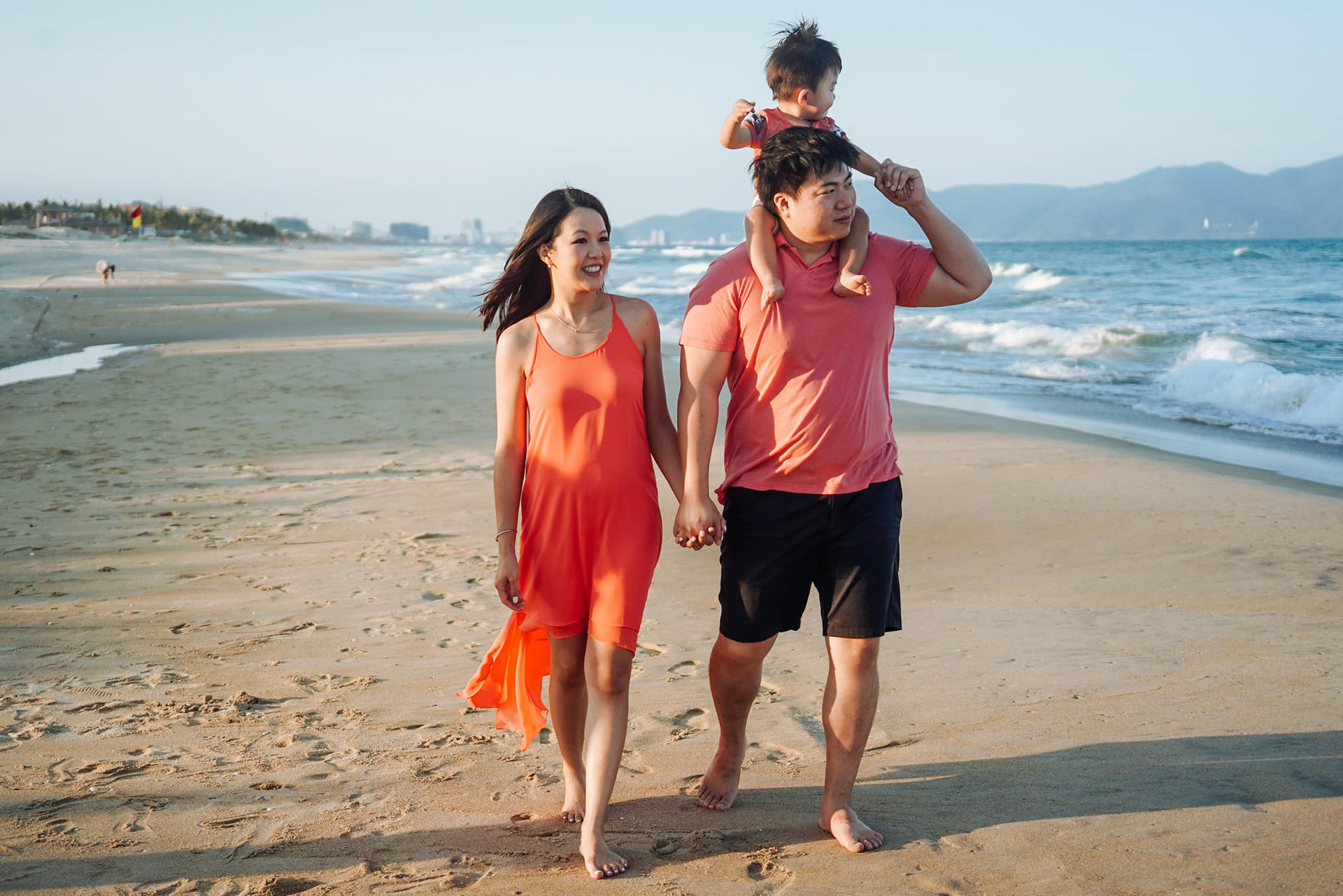 Da Nang: Beach Photoshoot with Professional Photographer - Thumbnail 10