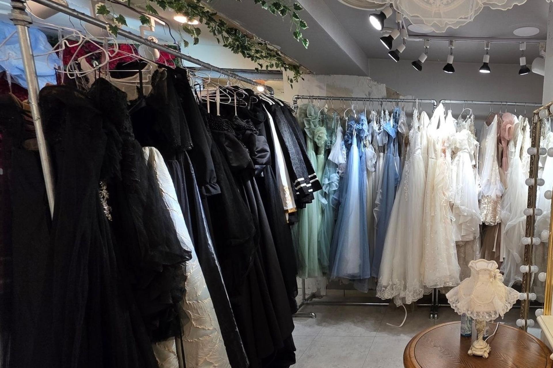 Princess Dress Party at LAFIA Princess Castle in Hongdae - Thumbnail 4