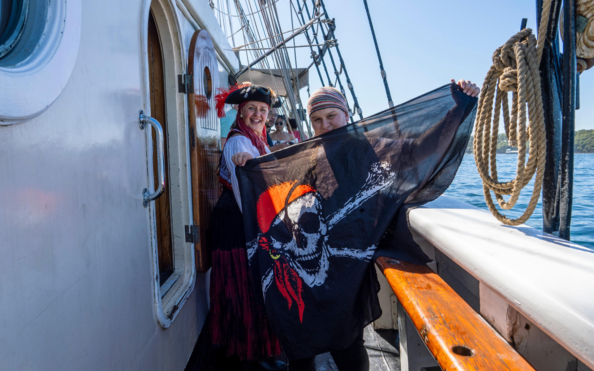 Sydney Harbour Theatrical Pirates Cruise - Thumbnail 2