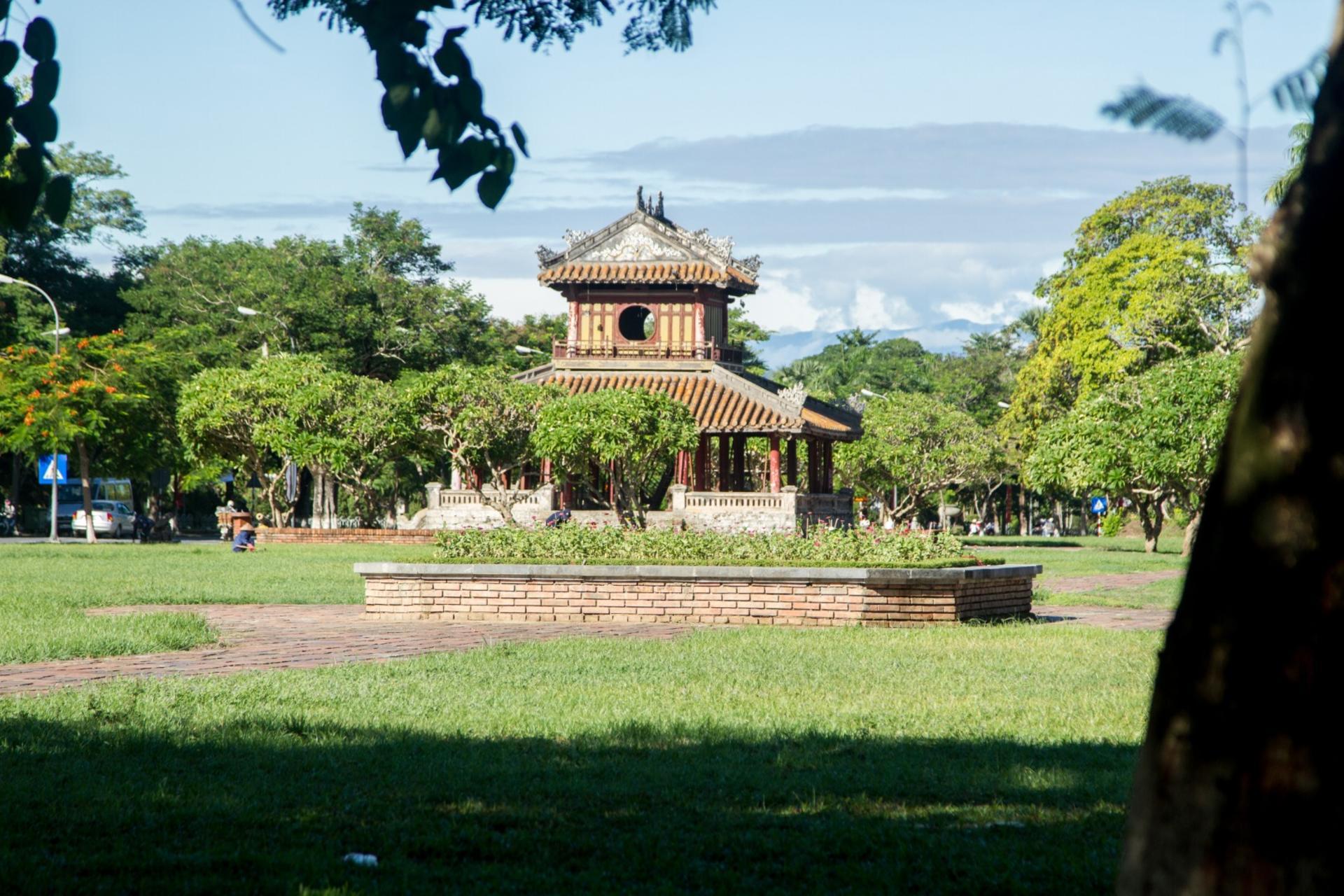 [SALE] Hue City Day Tour from Da Nang with Vietnamese-Speaking Tour Guide - Thumbnail 3