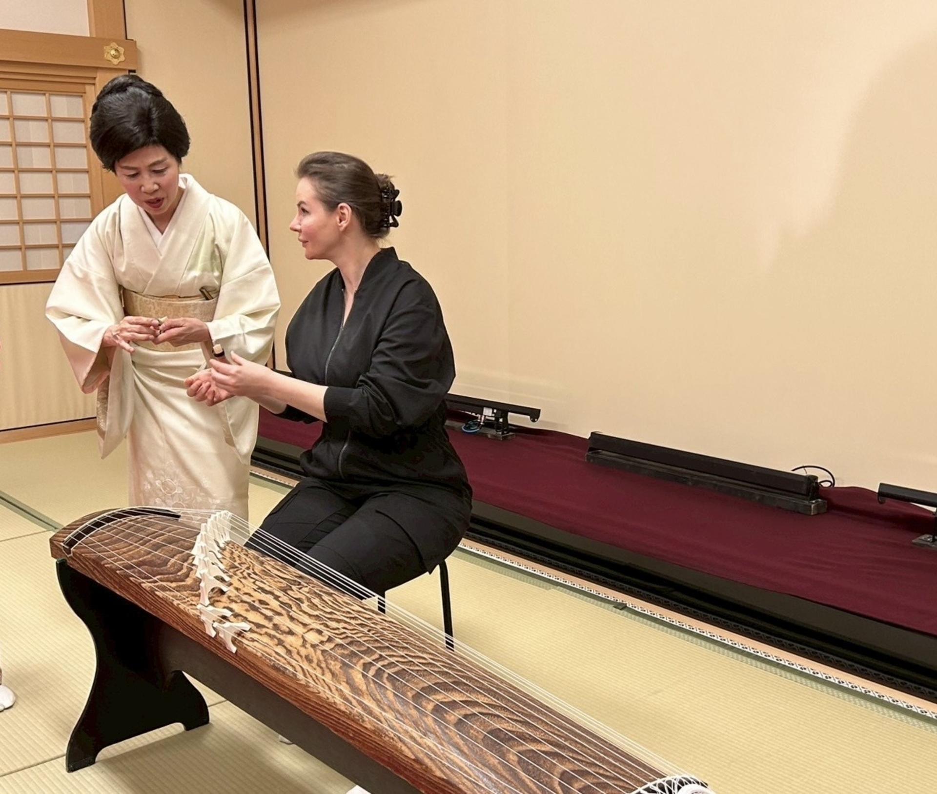 Private Koto Lesson with a Professional Musician in Nagoya - Thumbnail 6