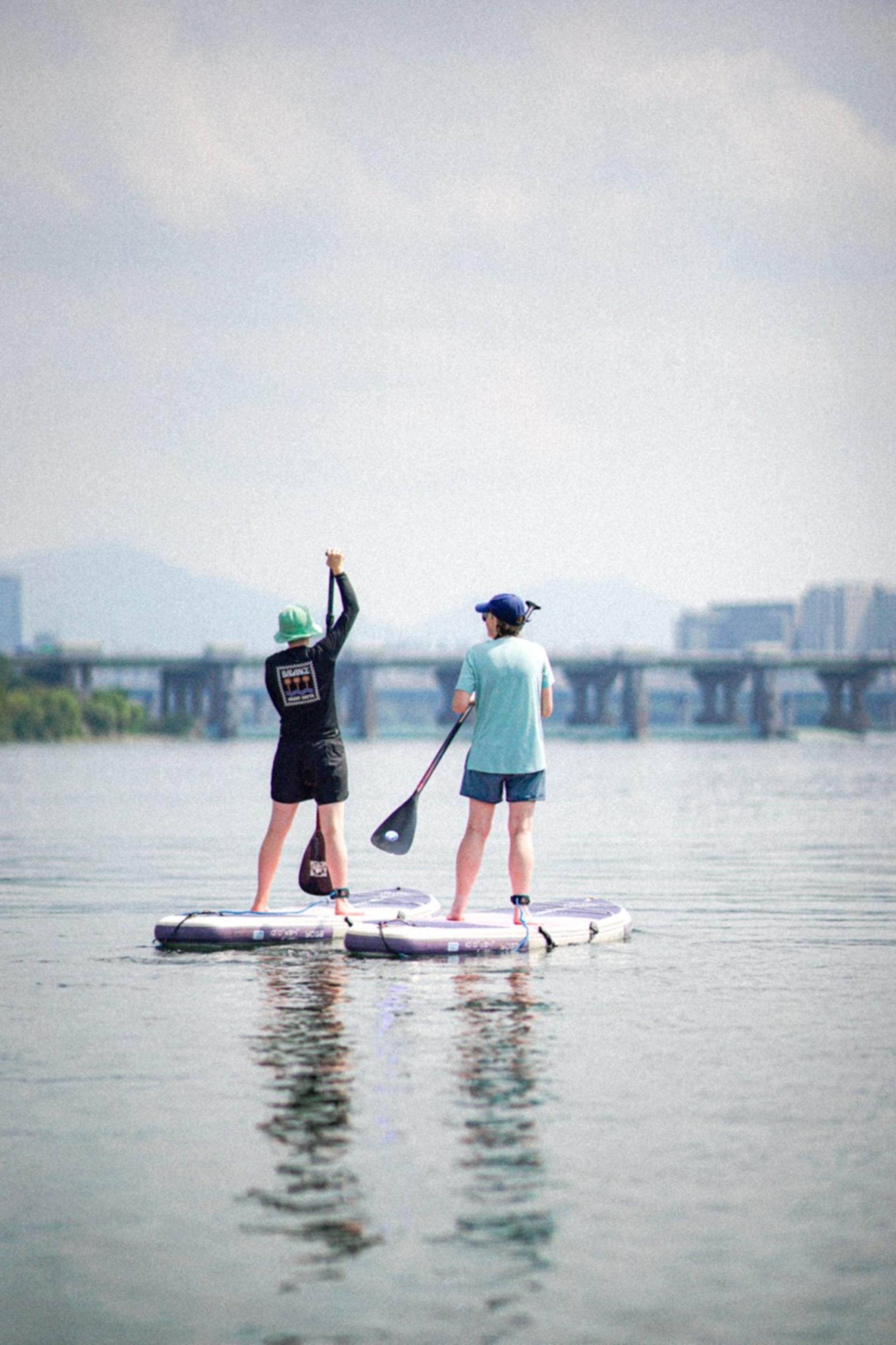 Kayak & Paddleboard Adventure on the Han River in Seoul - Thumbnail 8