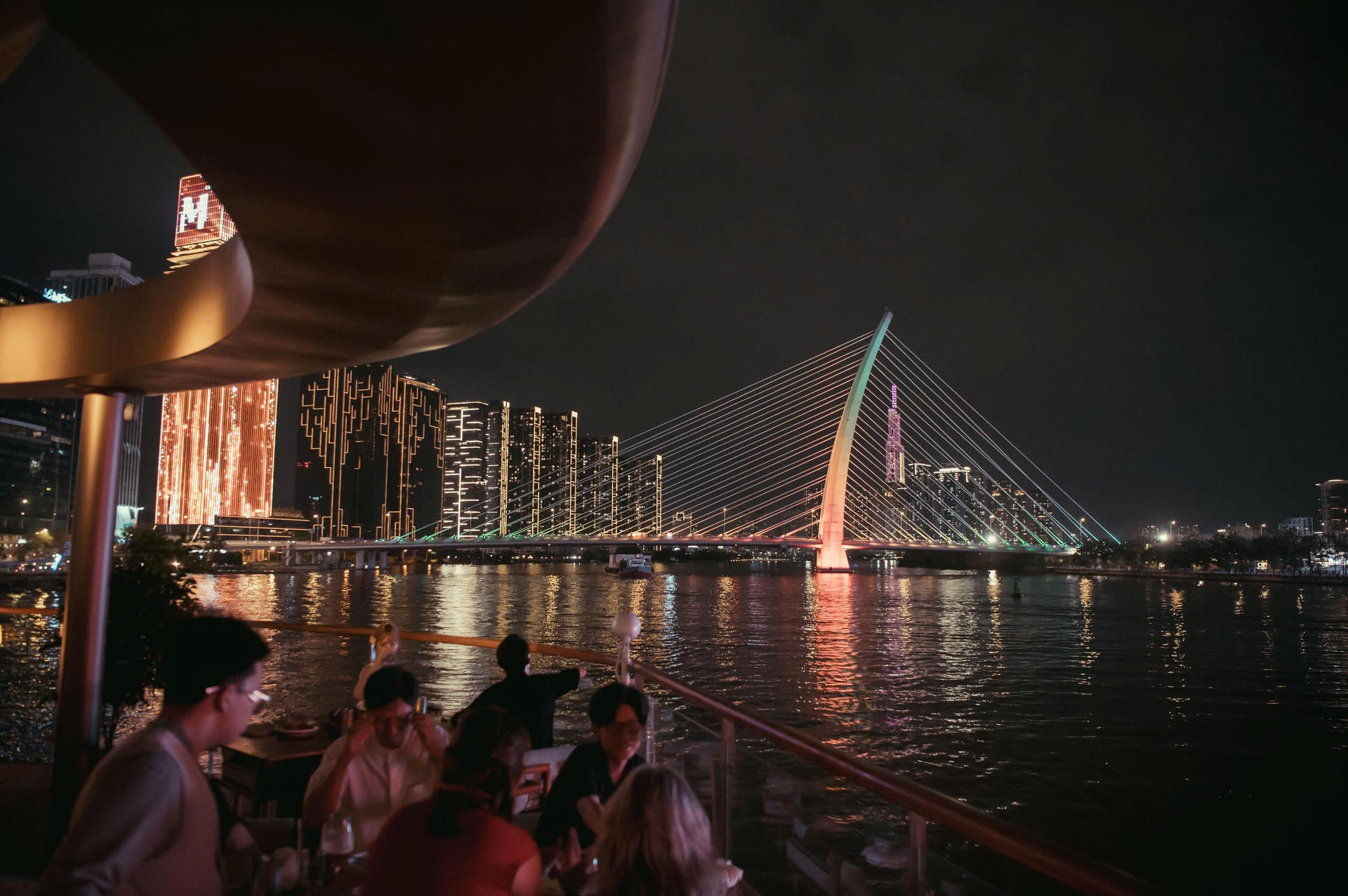 ICON Saigon - Luxury Dining Cruise in Ho Chi Minh City - Thumbnail 15