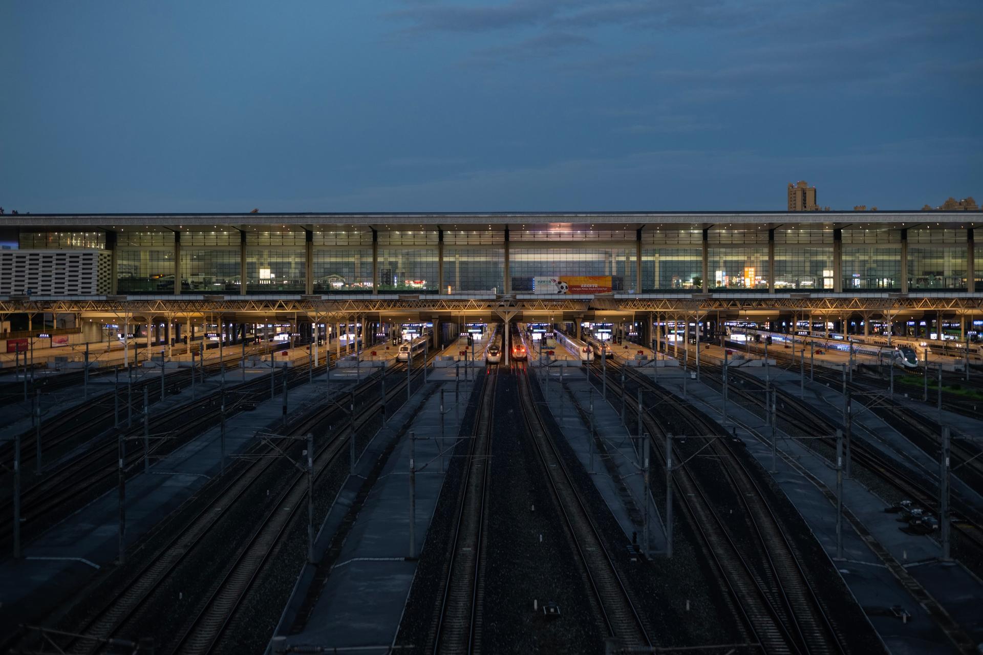 Chengdu High-Speed Rail Station Private Transfer - Thumbnail 10