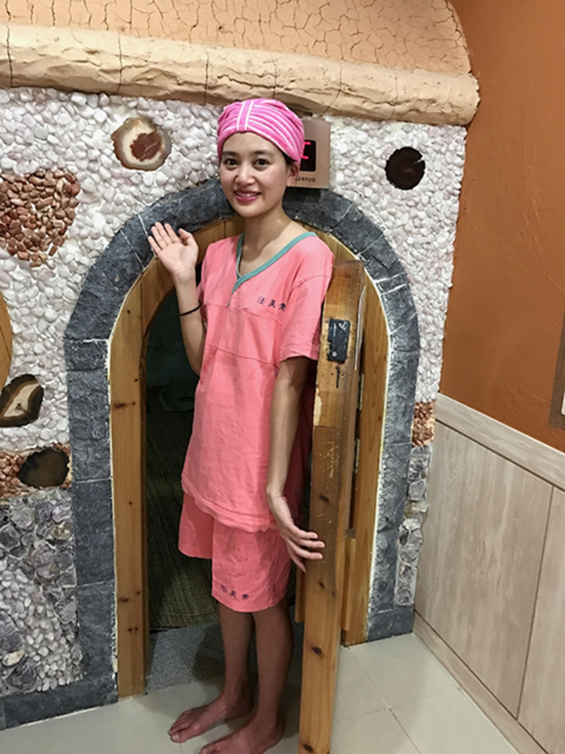 Sauna, Body Scrub & Massage Experience in Seoul - Thumbnail 2