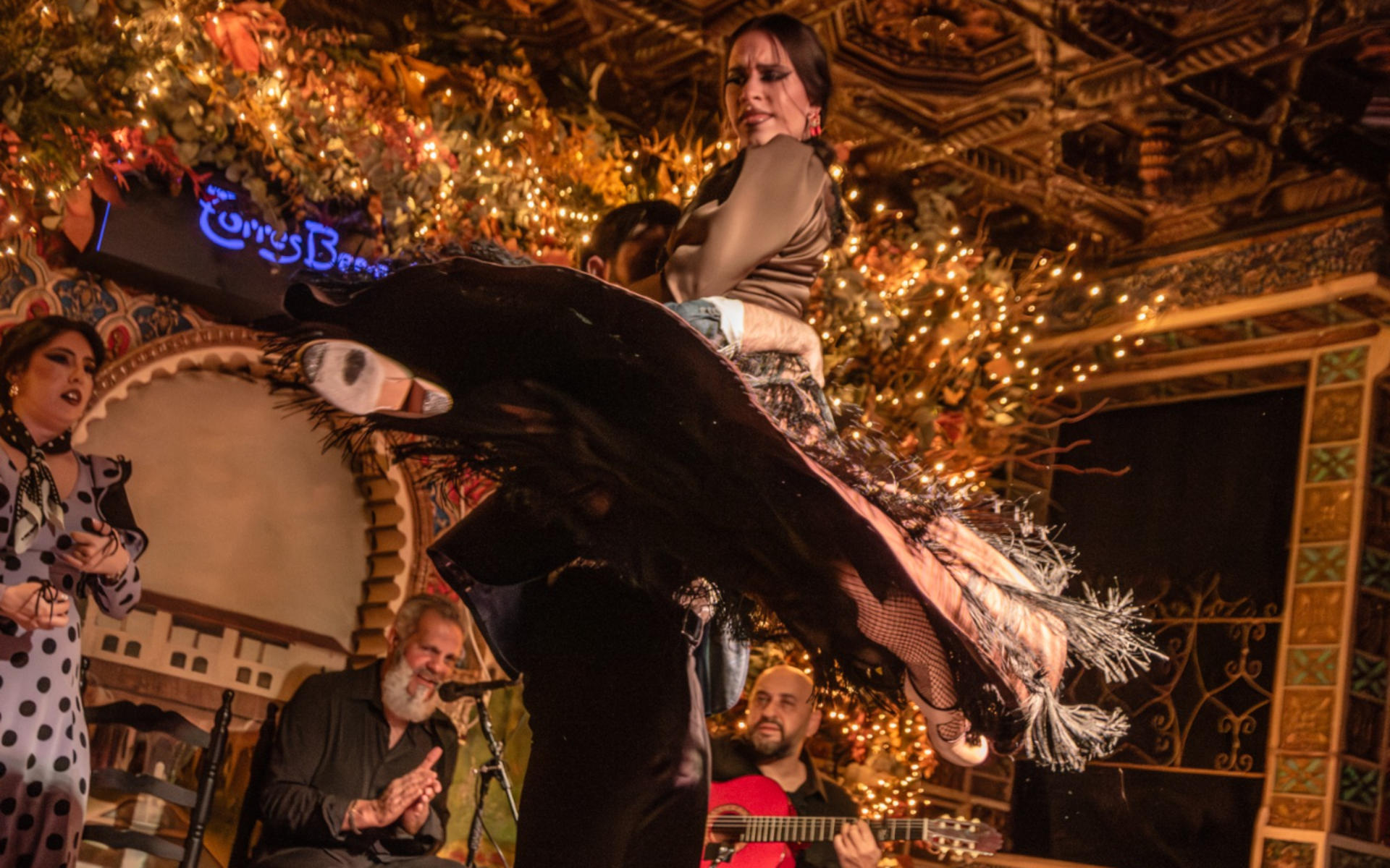 Madrid: Flamenco Show at Torres Bermejas Ticket - Thumbnail 5