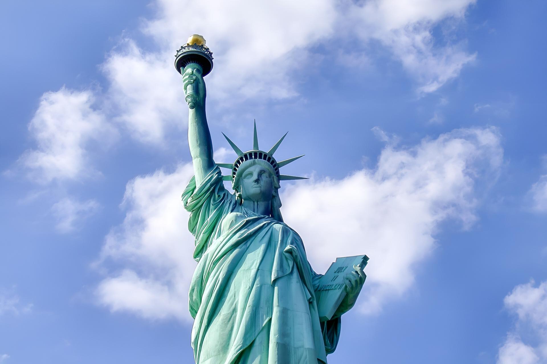 New York Statue of Liberty Cruise and St. Patrick's Cathedral Tour - Image 1