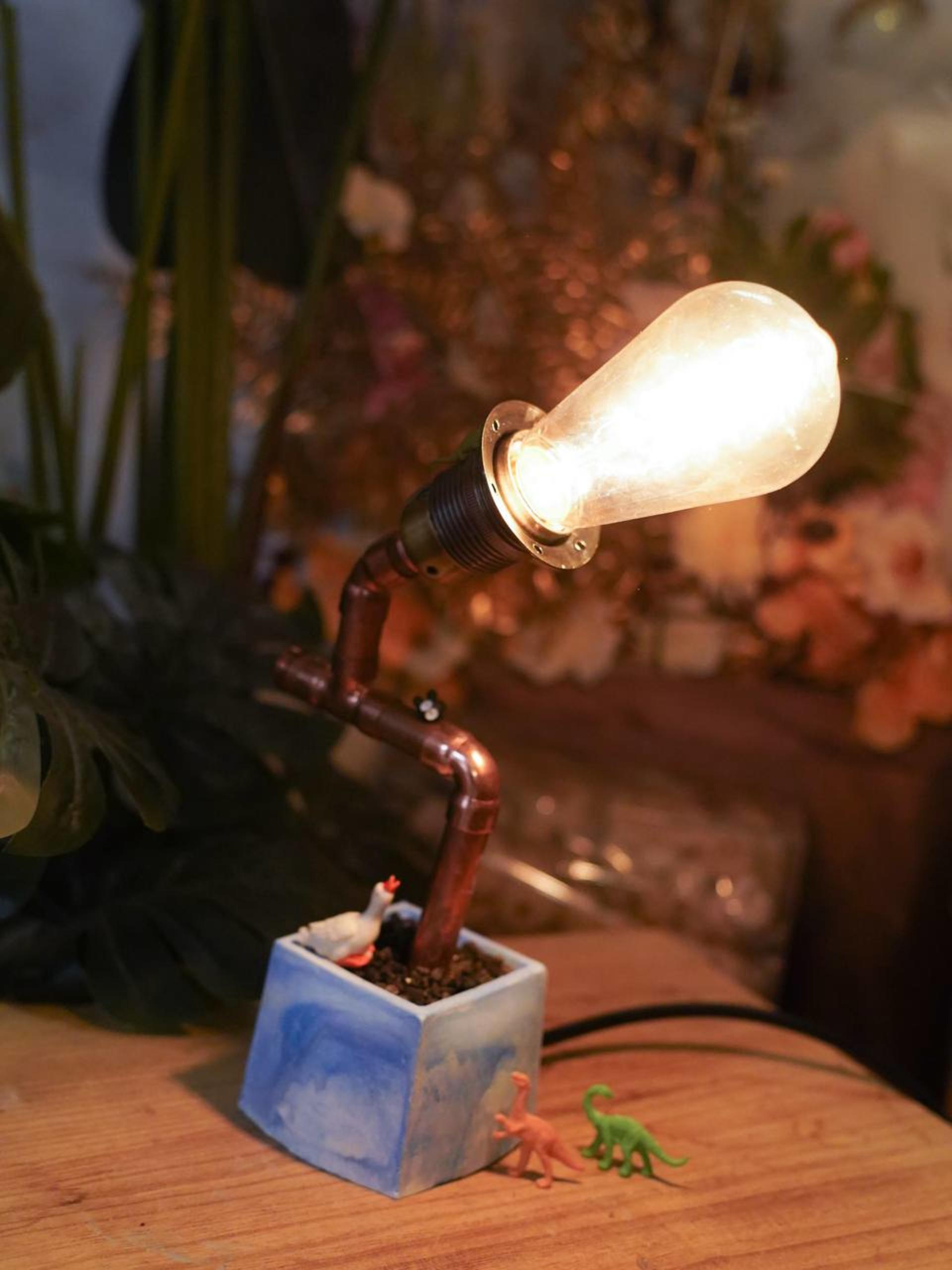 Myosotis flower | Industrial Style Lamp Holder Workshop - Thumbnail 35