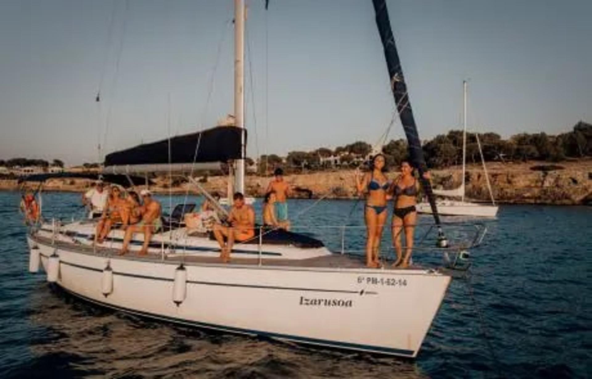 Palma Bay on a sailing boat - small group - Thumbnail 5