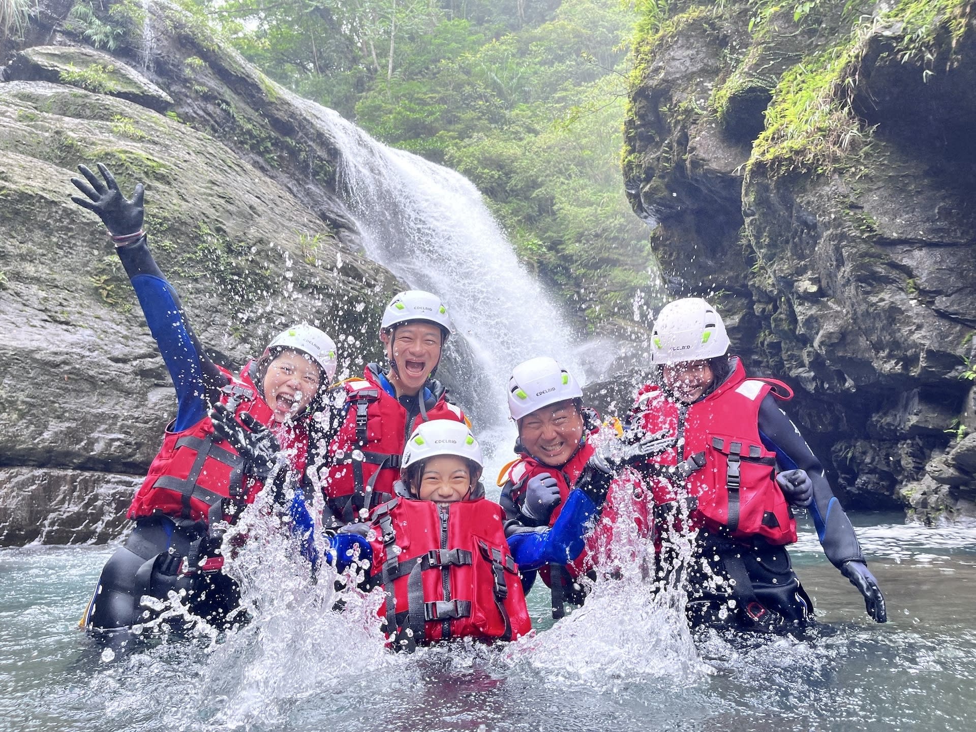 New Taipei Sanxia: Zhongkeng Stream Tracing Tour - Image 1
