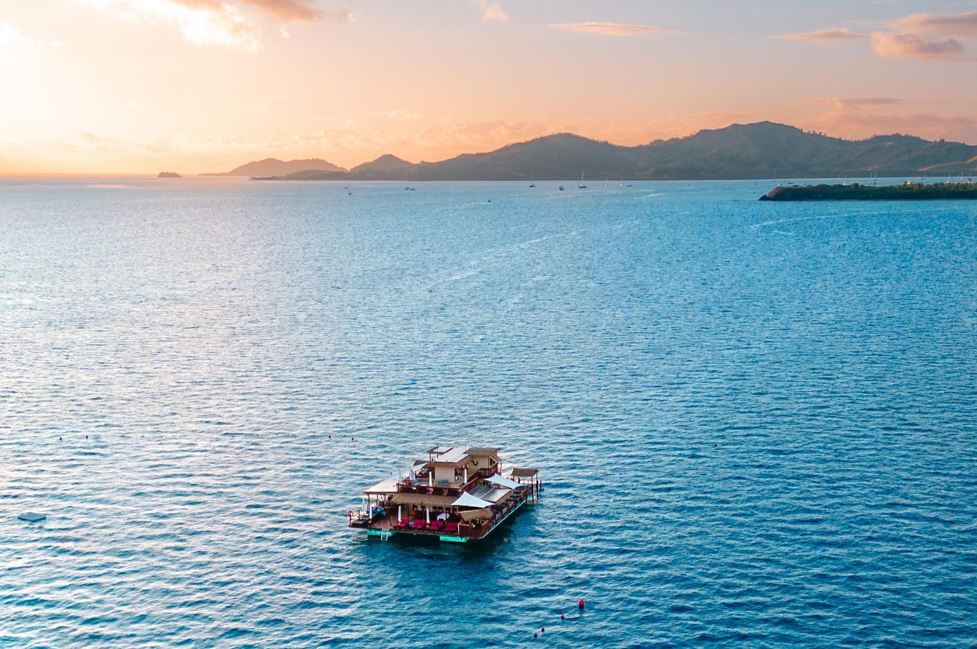 Seventh Heaven Fiji Experience on a Floating Platform - Thumbnail 10
