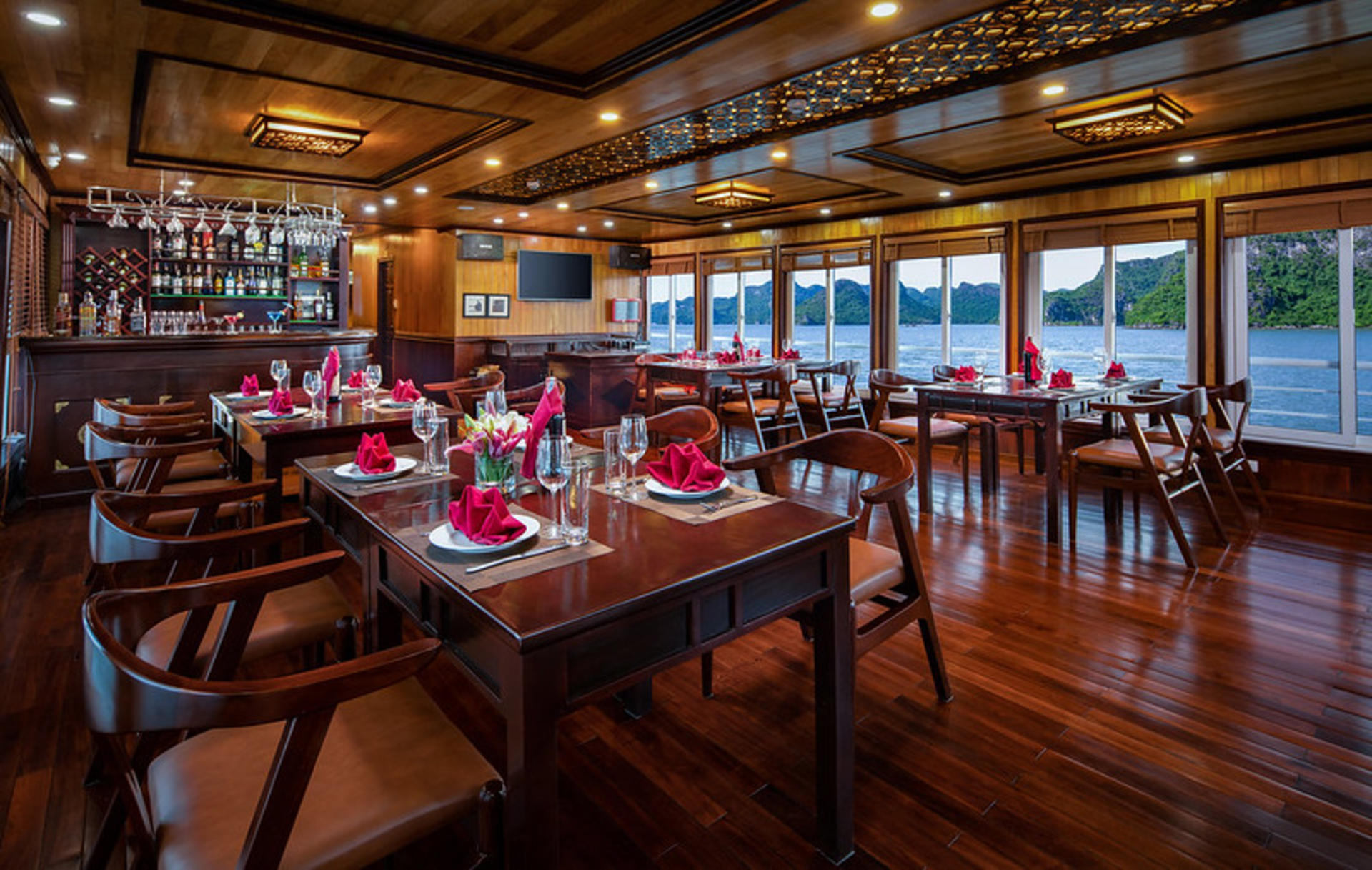 Lavender Elegance 2D1N Cruise: Ha Long Bay with Sung Sot & Ti Top - Thumbnail 4