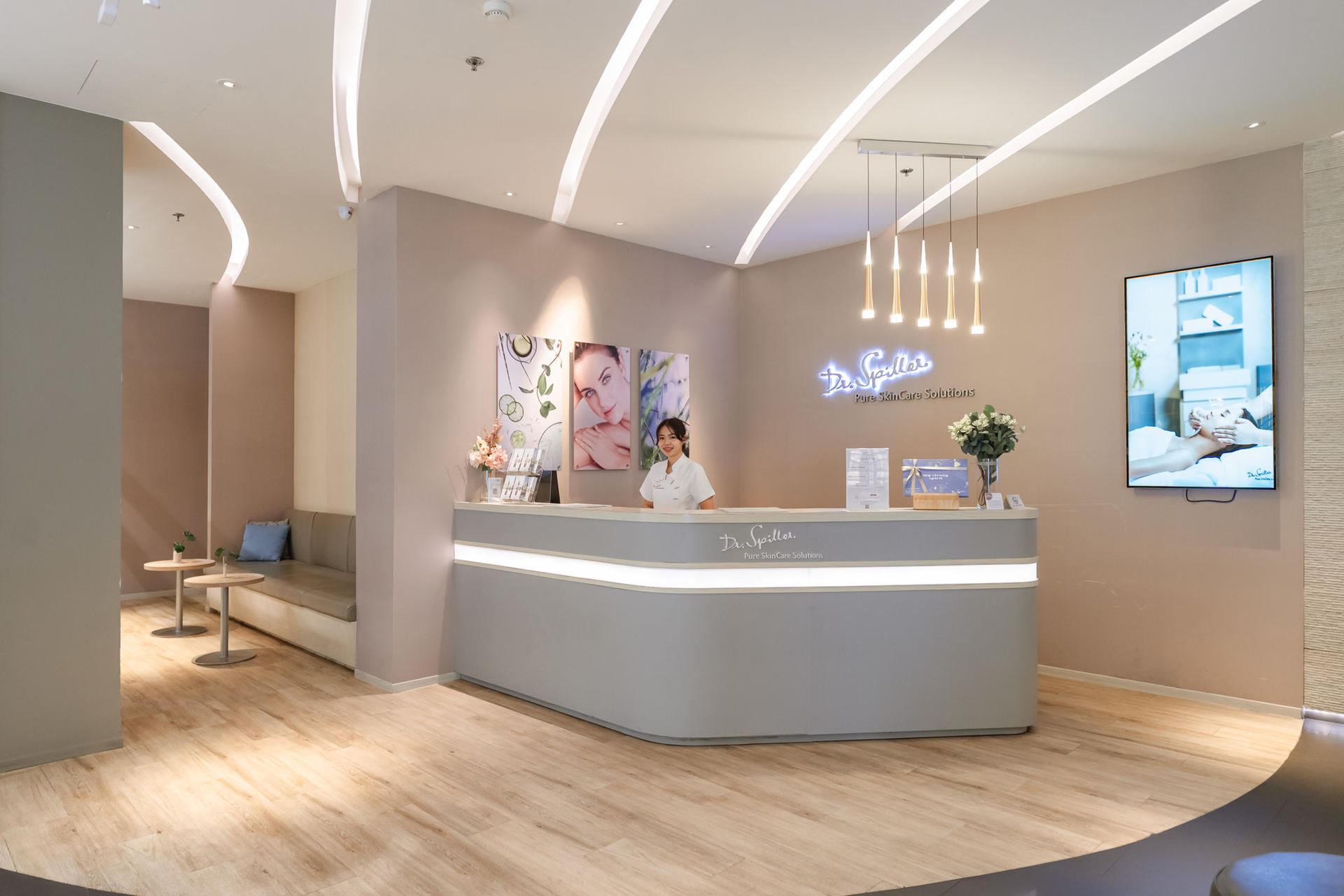 Dr. Spiller Pure Skin Care Solutions at Central World in Bangkok - Image 1