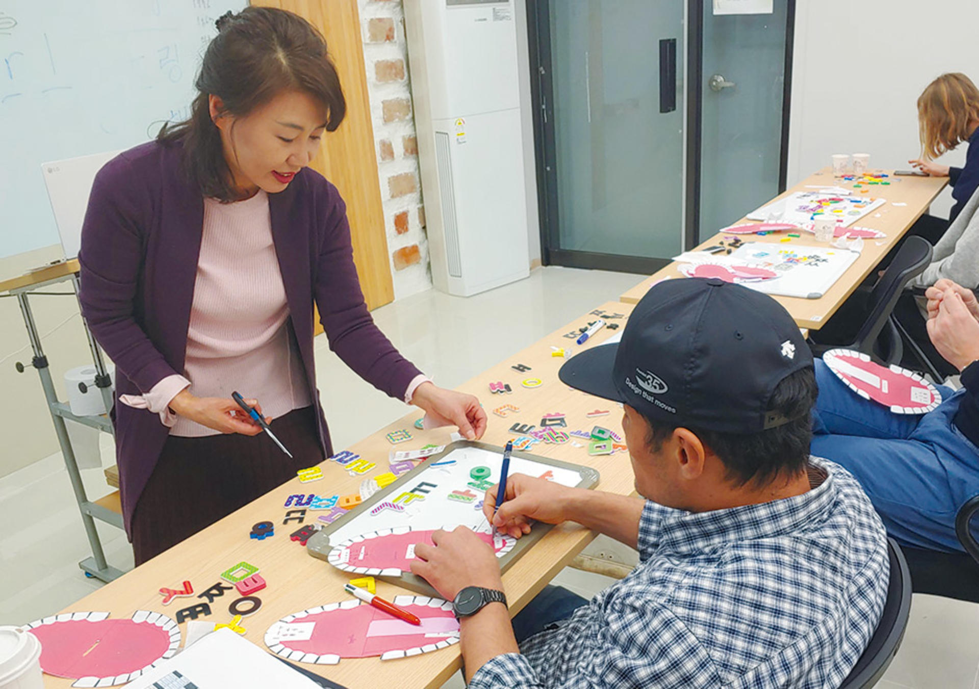 Seoul Jongno Experience learning Korean Alphabet(Hangul) - Image 1