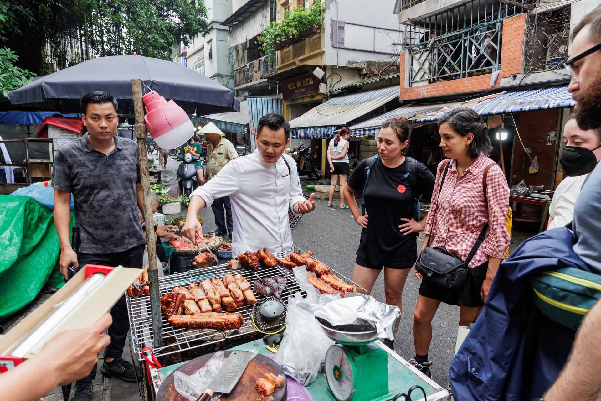 Vietnamese Cooking Class with Market Tour Hanoi - Image 1