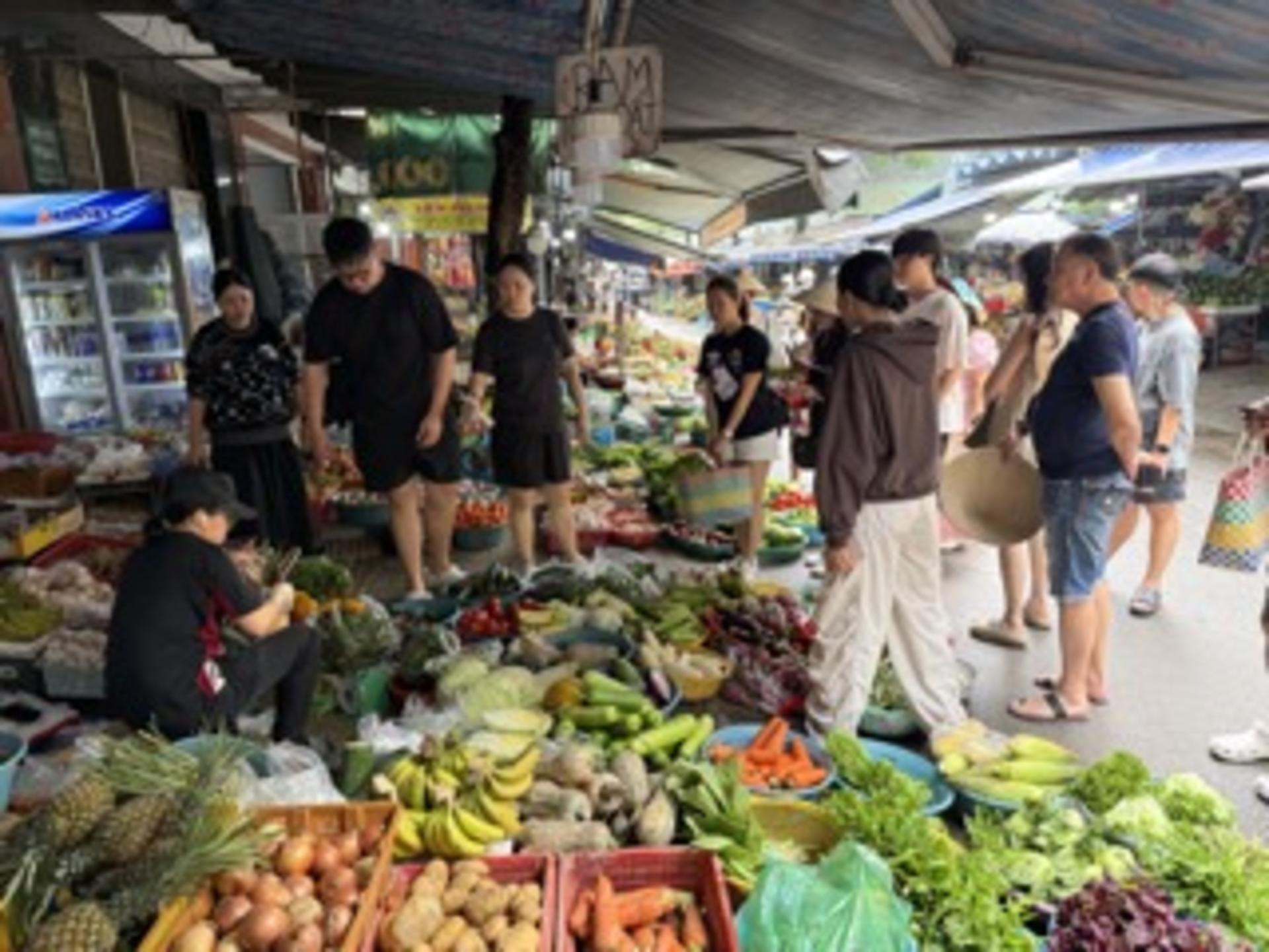 Da Nang Cooking Class: Famous Local Dishes & Market Tour by Apron Up - Thumbnail 2