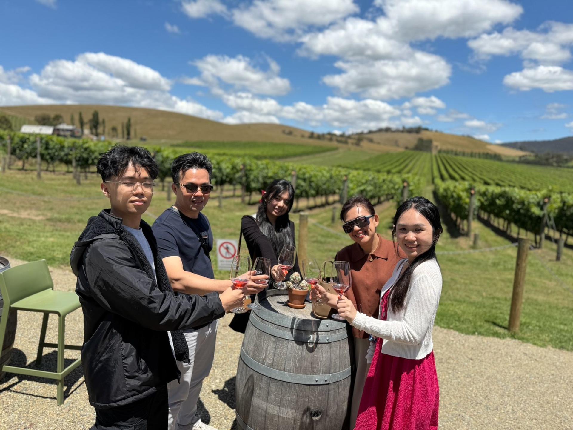 Melbourne: Private Yarra Valley Winery & Healesville Sanctuary Tours - Thumbnail 8