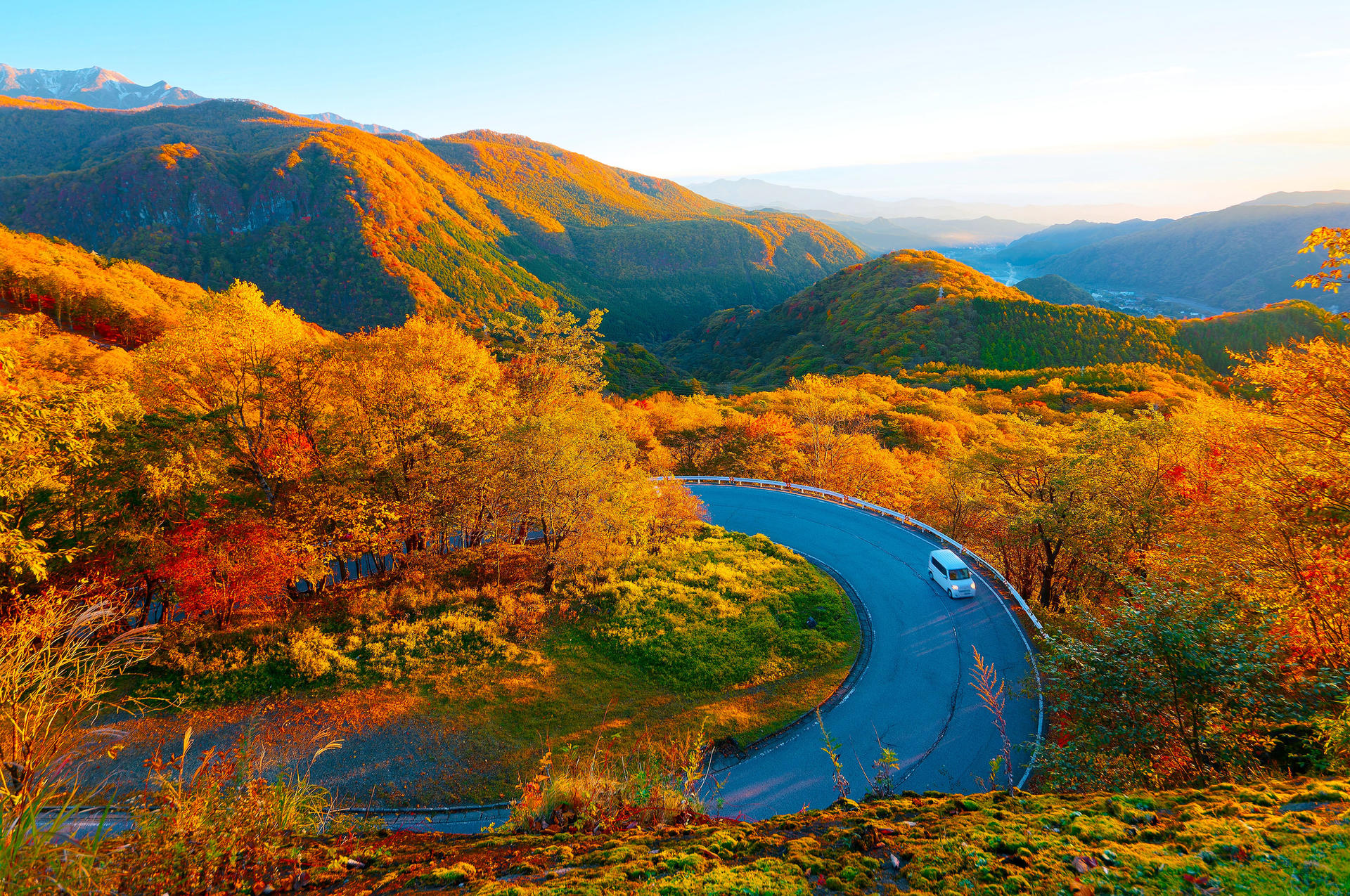 Nikko Autumn Special: Irohazaka, Kegon Falls & Toshogu Day Tour - Thumbnail 3