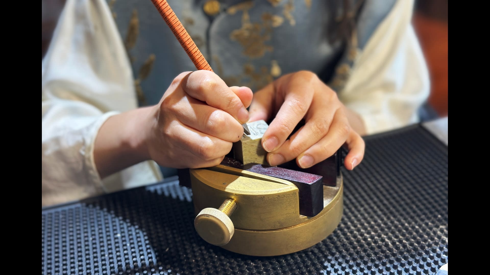 Chinese Seal Cultural Decoding & Carving Workshop - Thumbnail 2