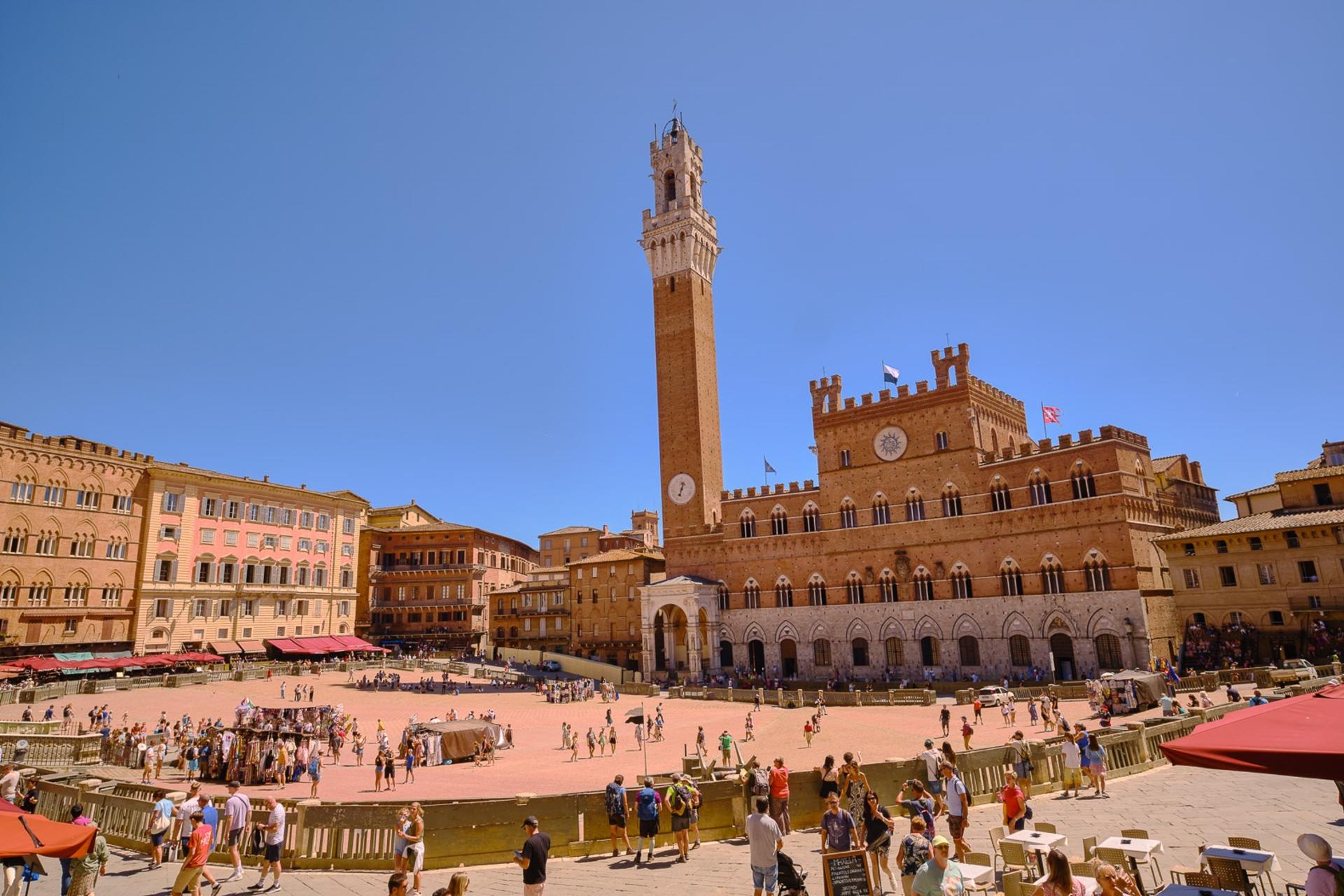Siena, San Gimignano, Monteriggioni, and Chianti Wine Tasting Tour - Thumbnail 11