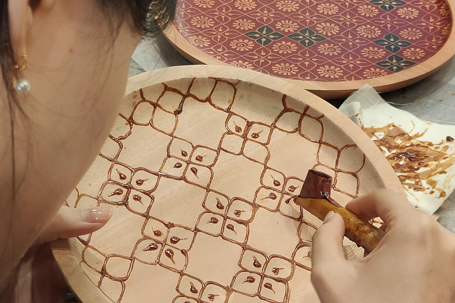 Batik on Woodenware Workshop in Singapore by Raya Artisans - Thumbnail 2