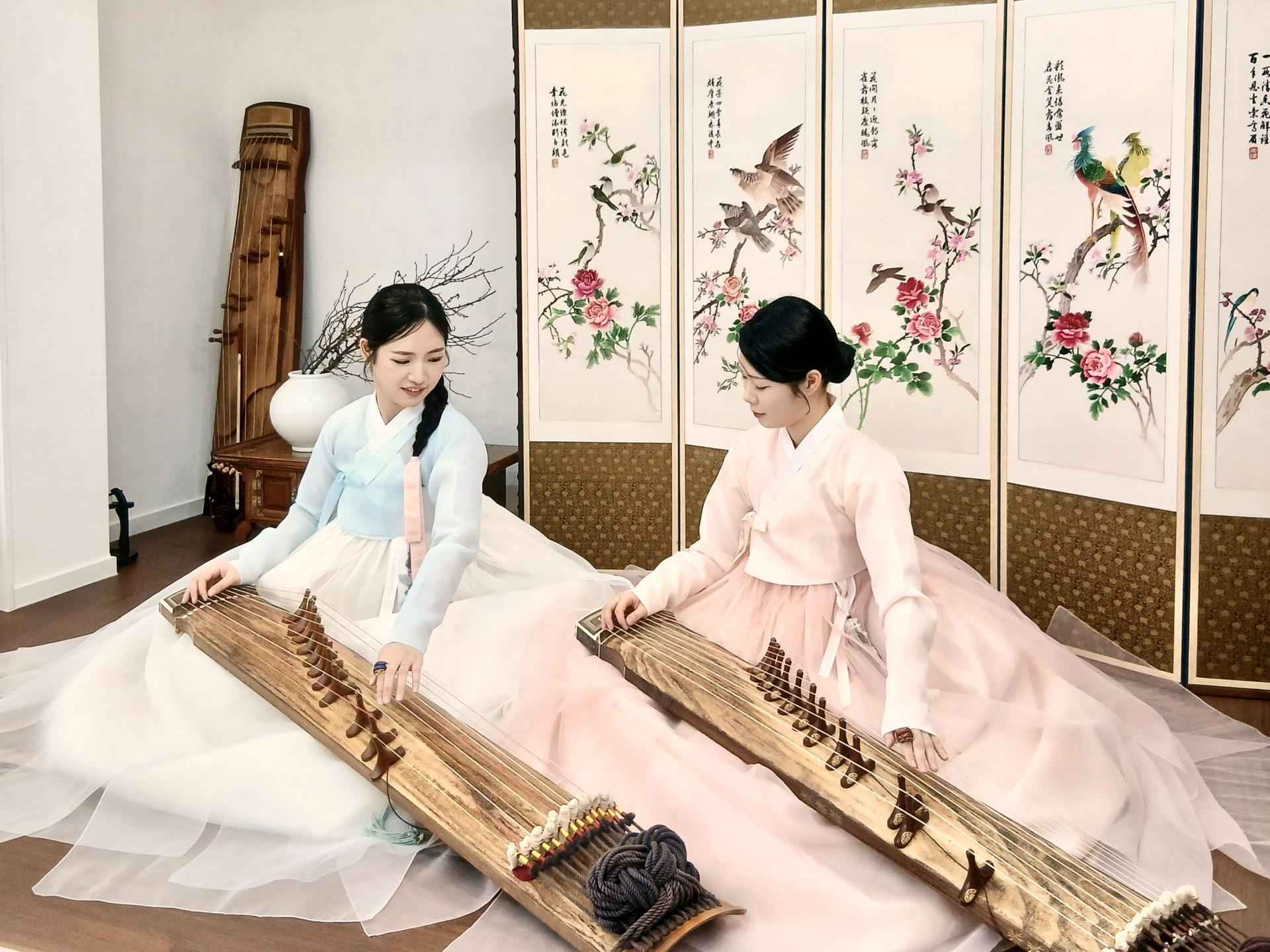  Real K-Vibes:Hanbok + Gayageum Class you'll Never Forget - Thumbnail 2