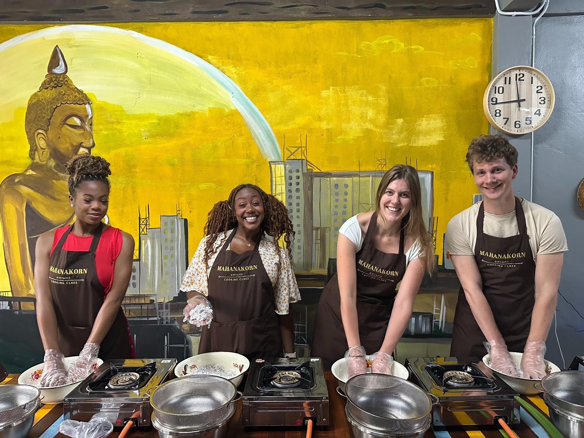 Bangkok Hands-On Mahanakorn Thai Cooking Class with Local Chef - Thumbnail 2