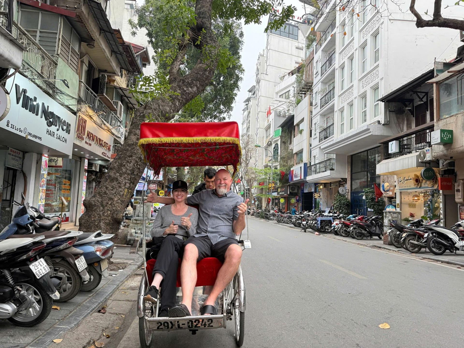 Hanoi: Old Quarter Trishaw Cyclo Tour - Thumbnail 3