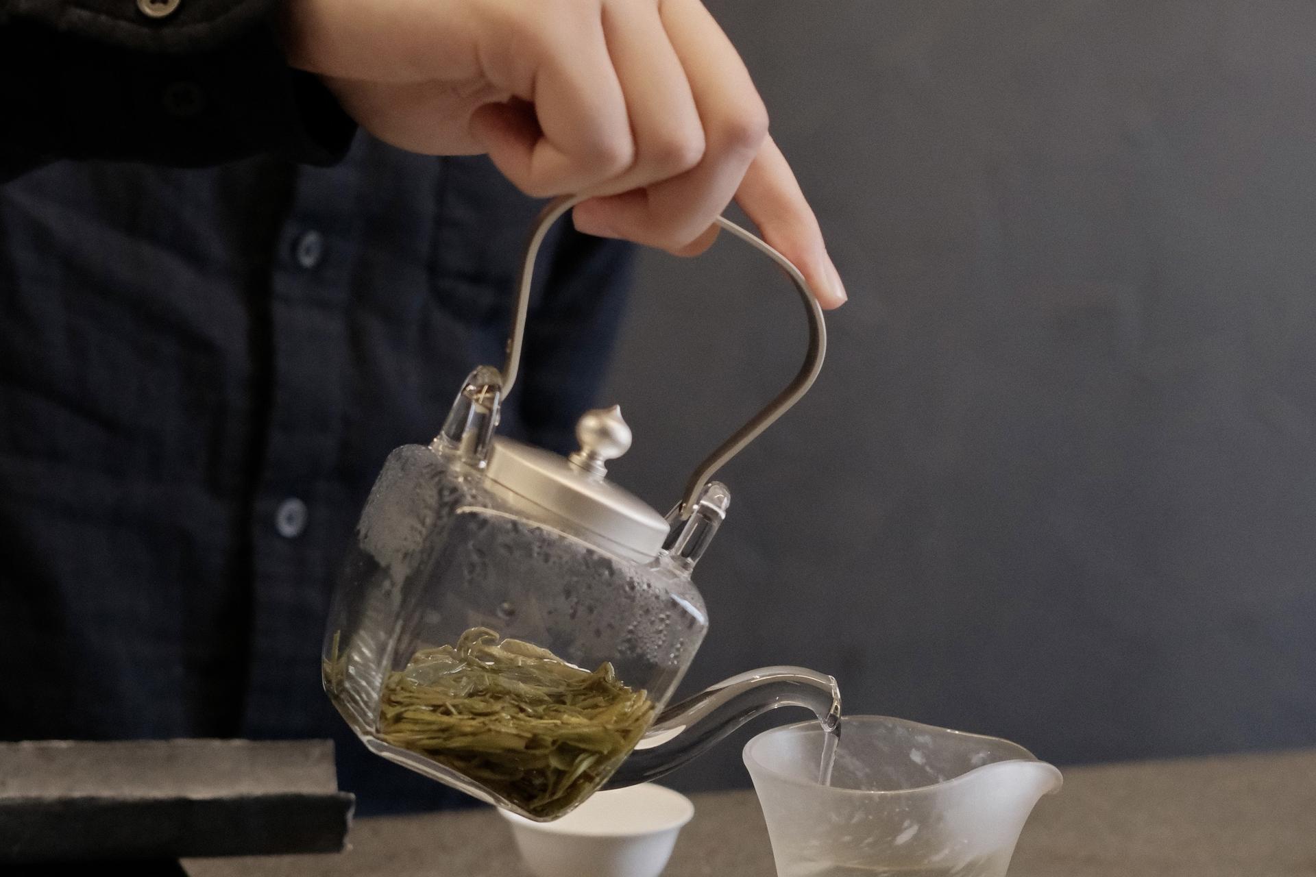 Shanghai Chinese Tea Tasting Experience with Five Teas - Thumbnail 2