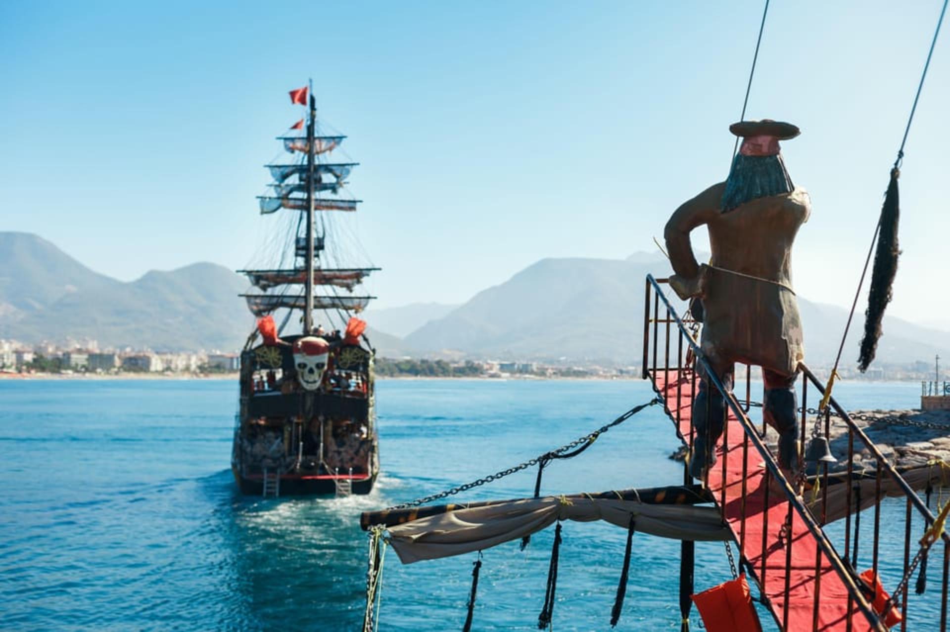 Alanya Pirate Boat Trip, Half-Day Snorkeling Adventure - Thumbnail 2