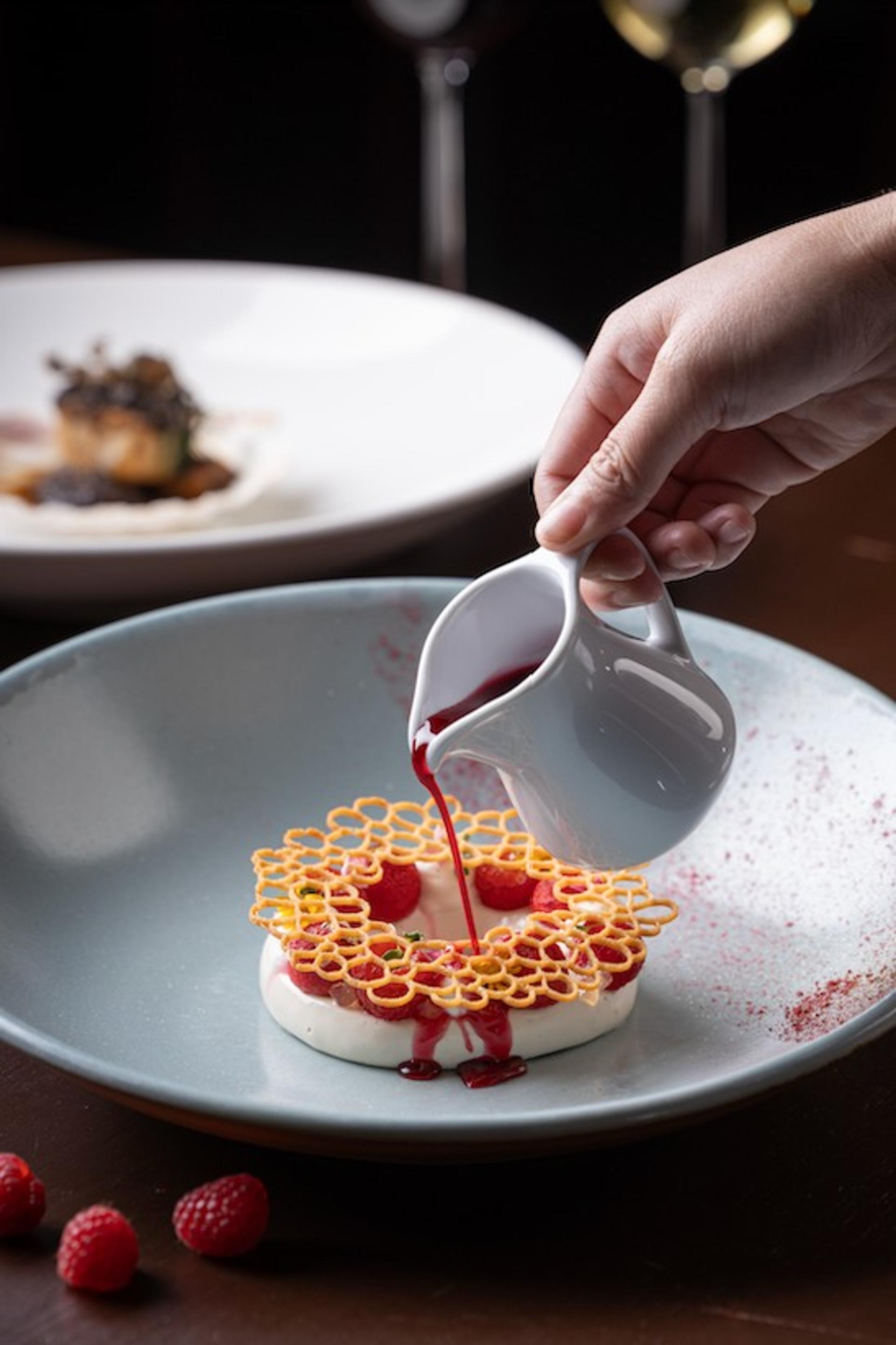 [Klook Exclusive] Breeze by lebua Rooftop Dining with Free Sky Bar Access - Thumbnail 19