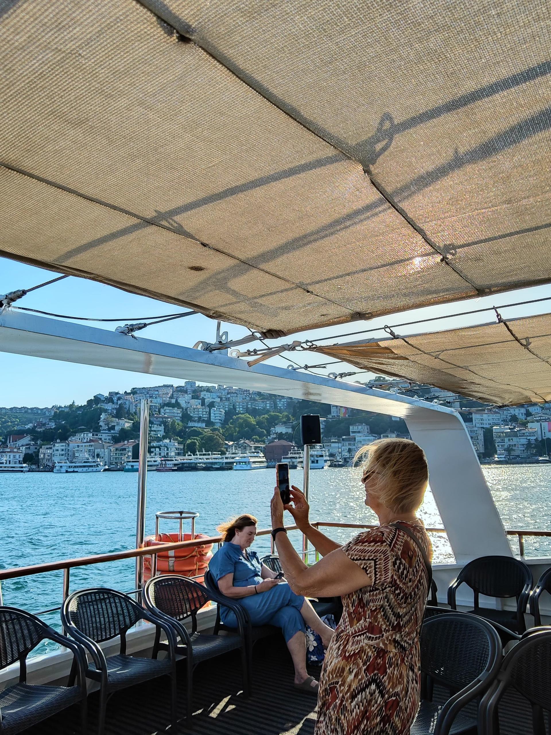 Beyond Continents: 3-Hour Istanbul Bosphorus Cruise with Asian Shore - Image 1