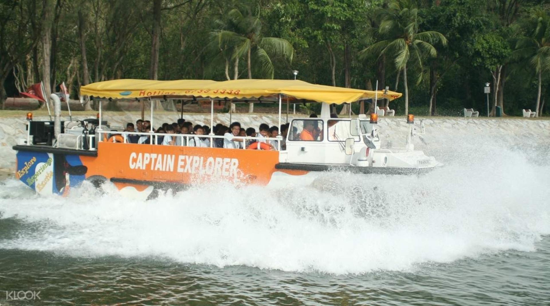 Singapore Captain Explorer DUKW tours with Seafood Lunch or Dinner - Thumbnail 4