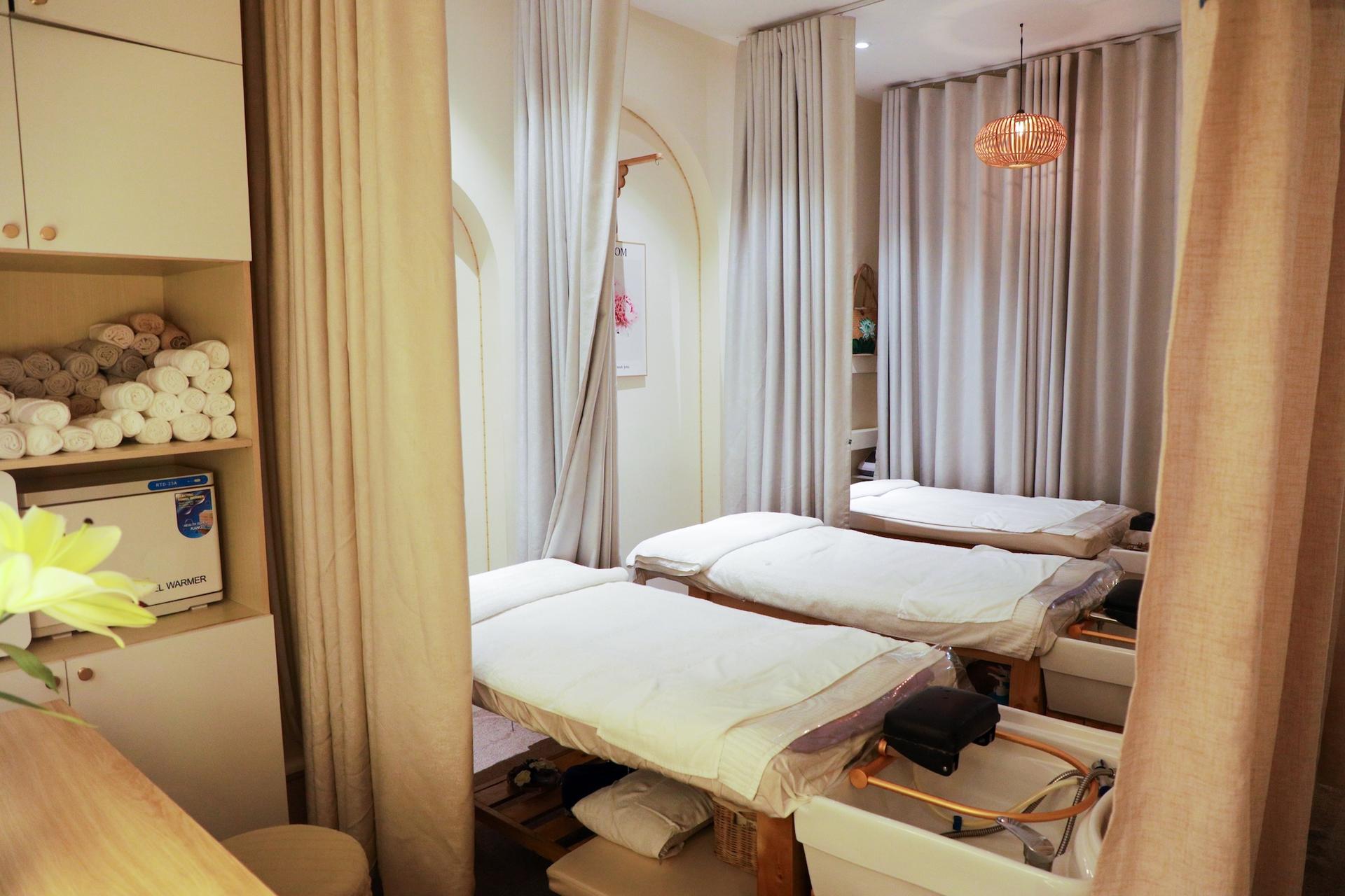 Bloom Spa & Hairwash in District 1, Ho Chi Minh City - Thumbnail 7