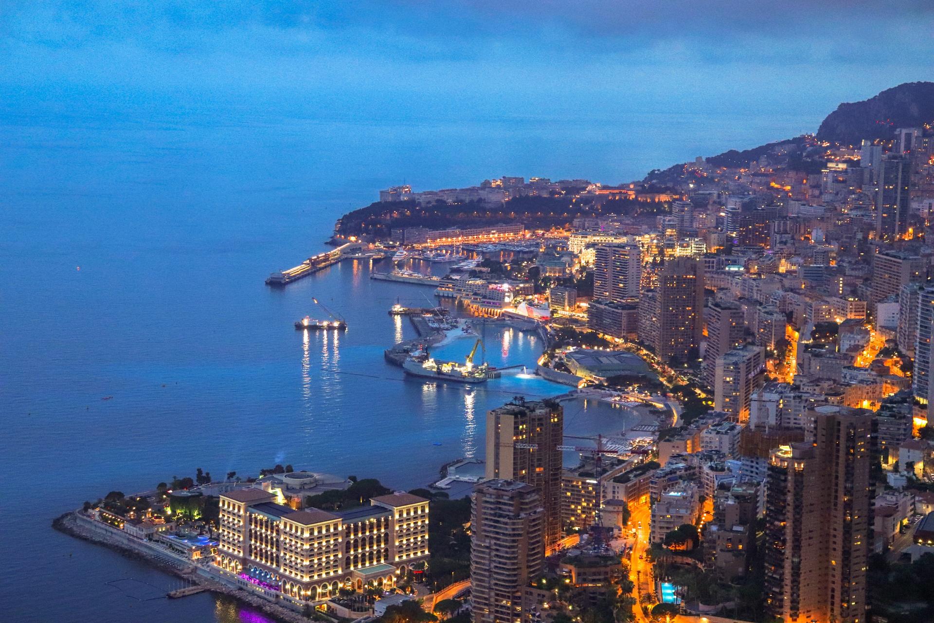 Private guided night tour in Monaco - Thumbnail 6