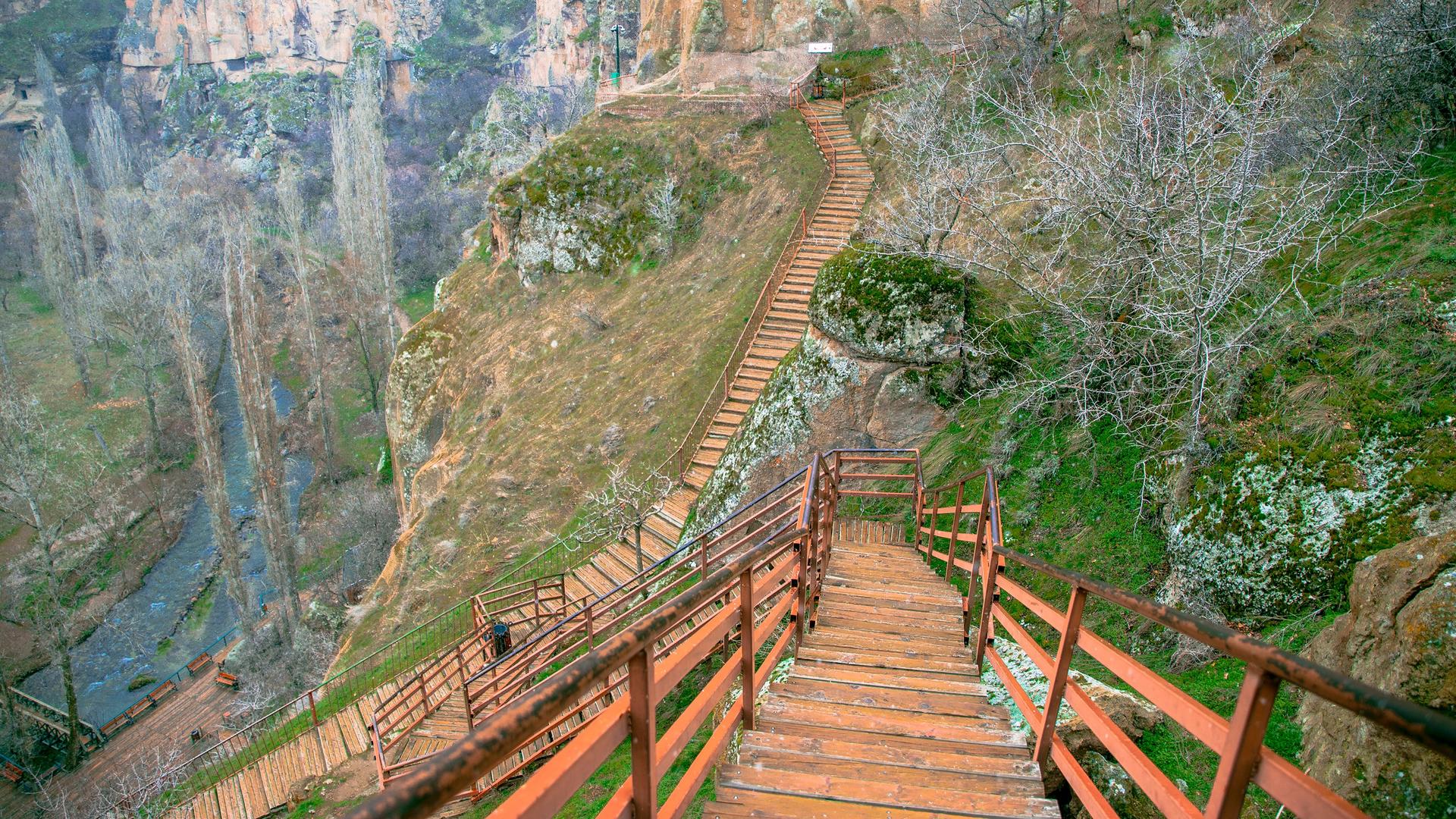 Green Tour with Trekking in Ihlara Valley Cappadocia - Image 1