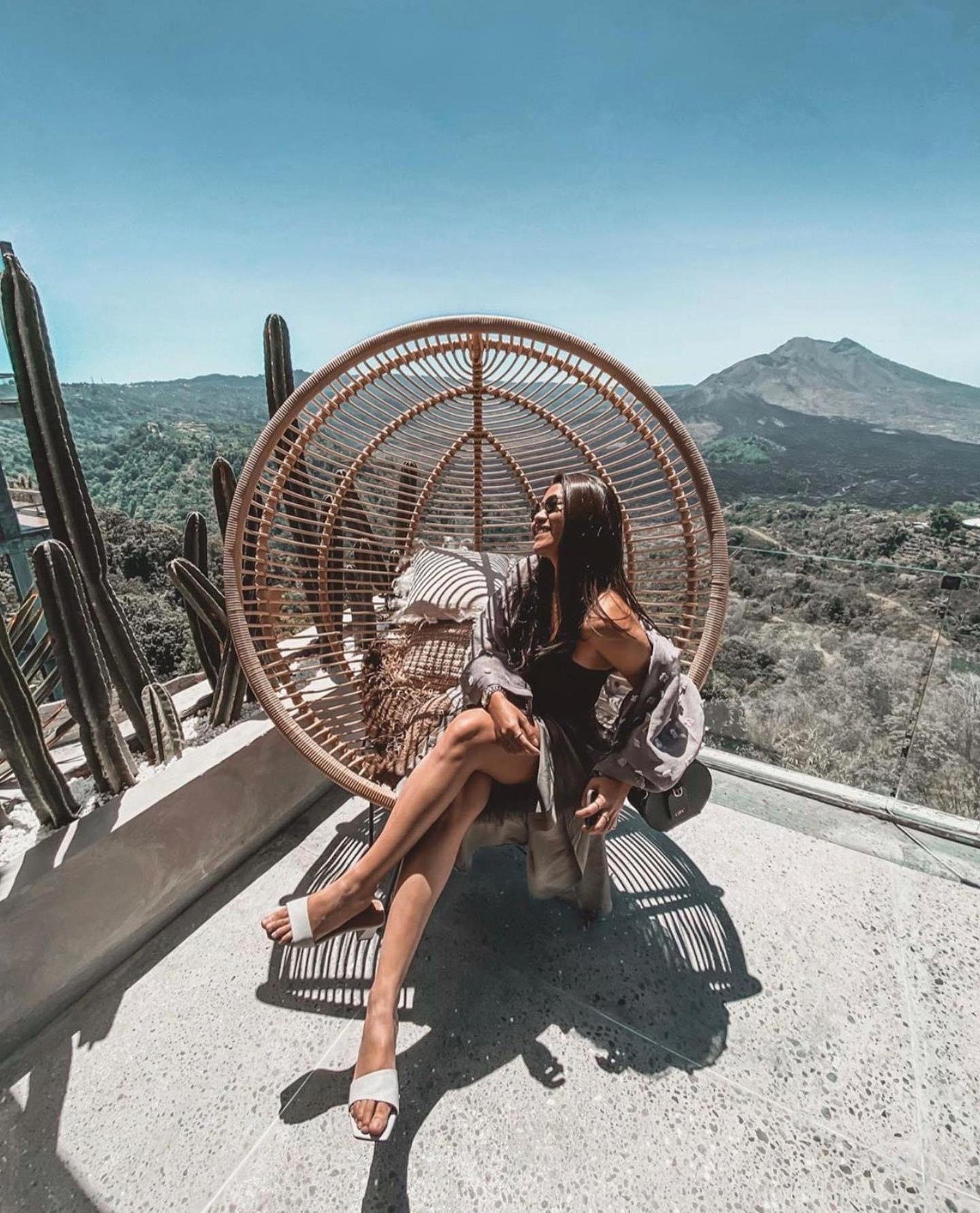Instagrammable Glass Factory, Waterfall and Taman Dedari in Bali - Thumbnail 9
