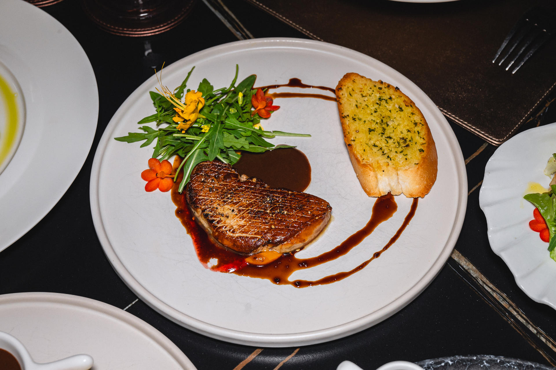 Cielo Sky Bar & Restaurant Rooftop - Thumbnail 43