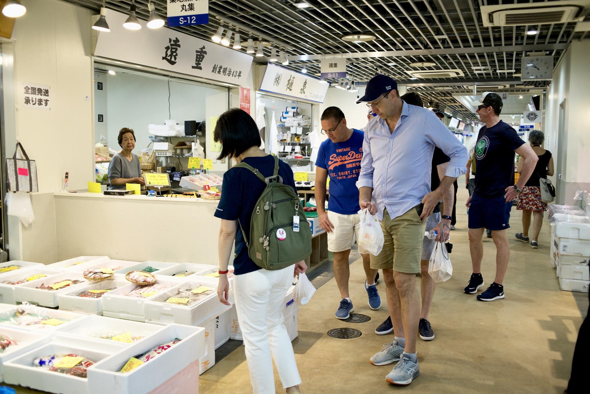 Tokyo Tsukiji Outer Market Half-Day Tour with Sushi Making - Thumbnail 12