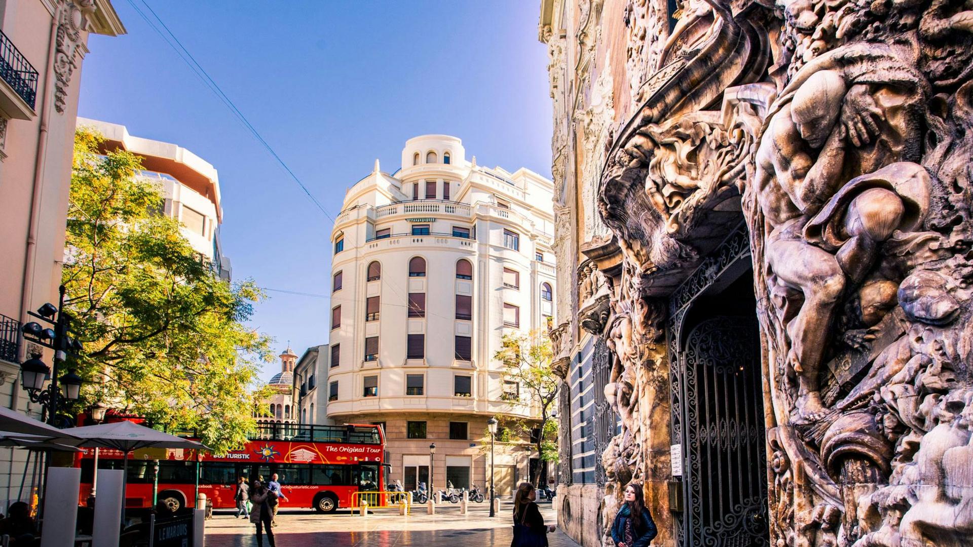 Valencia Bus Turistic hop-on hop-off bus  - Thumbnail 5