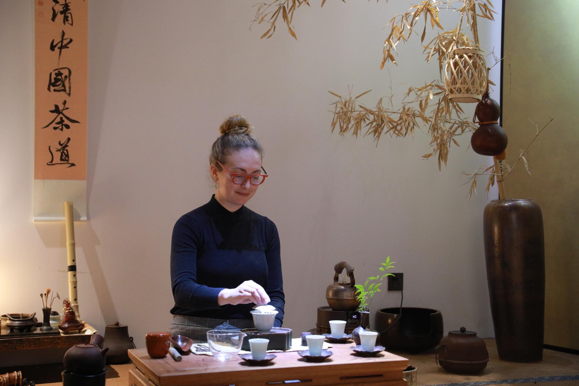 Chinese Tea Ceremony Experience -- Discover Ming & Qing Dynasty Tea  - Thumbnail 18