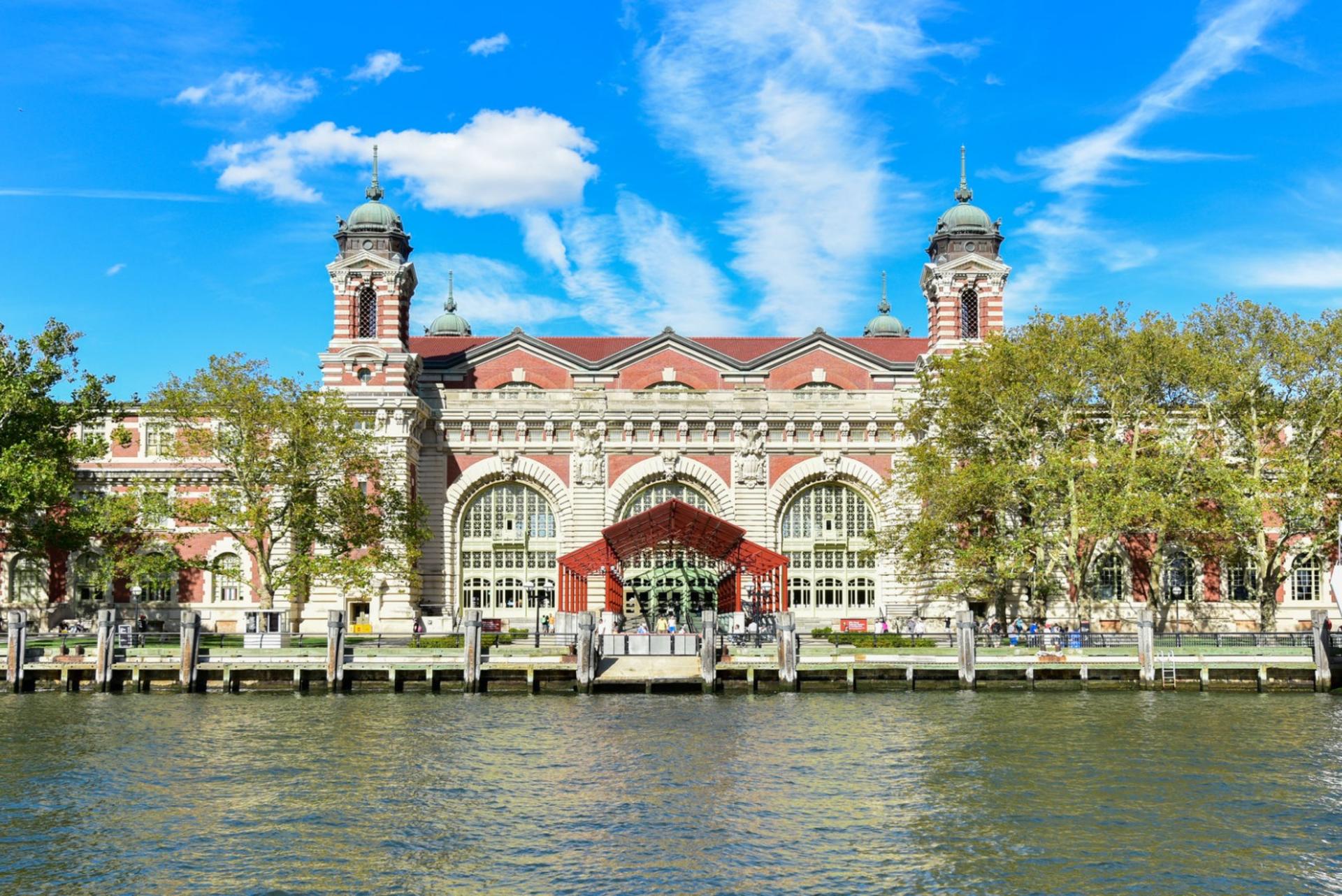 Statue of Liberty and Ellis Island Half Day Tour with Audio Guide - Thumbnail 2