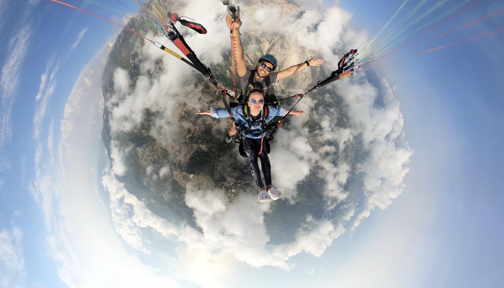 Paragliding in Fethiye Oludeniz - Image 1