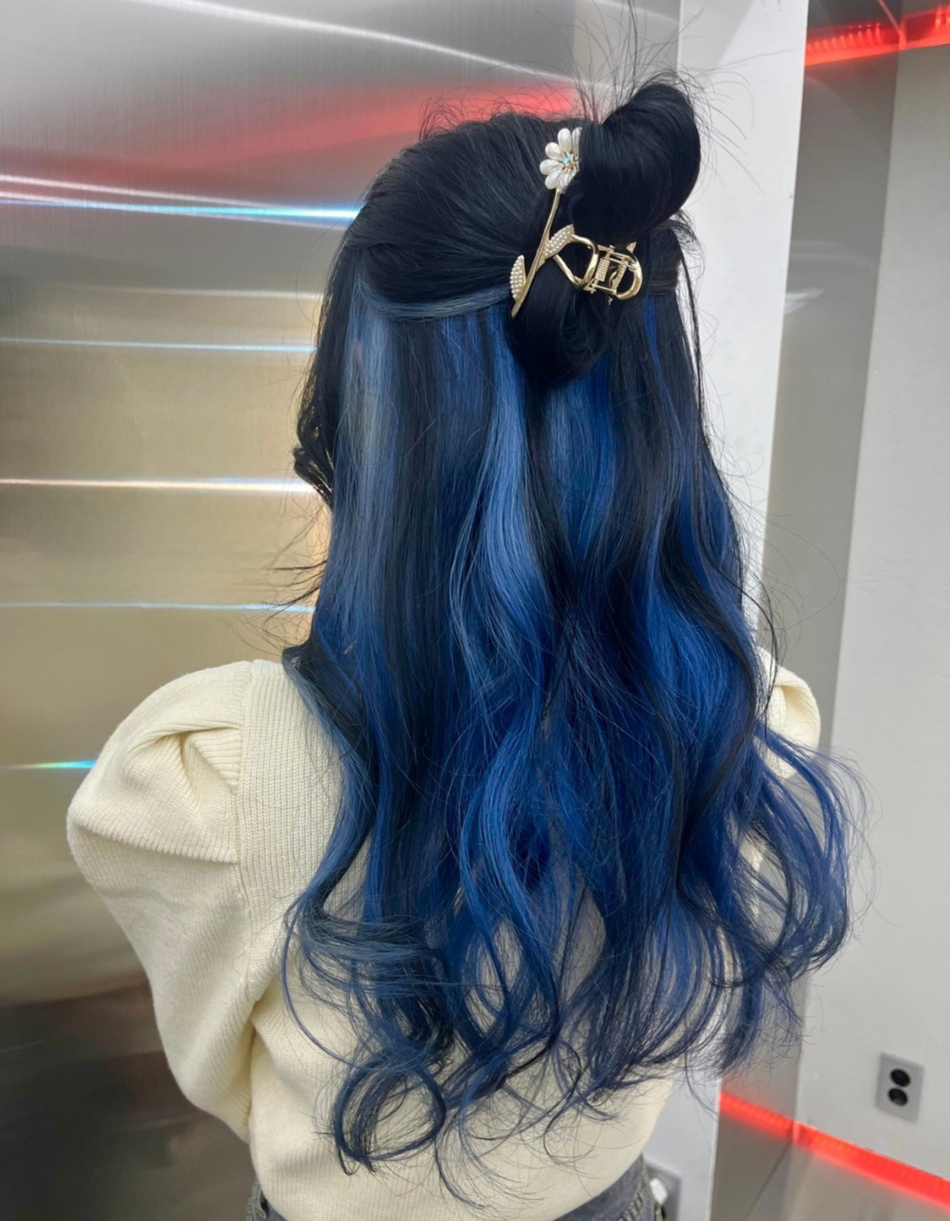 Seoul: K-Pop Idol Hair Color Care & Head Spa | VOG Hongdae Lounge - Thumbnail 15