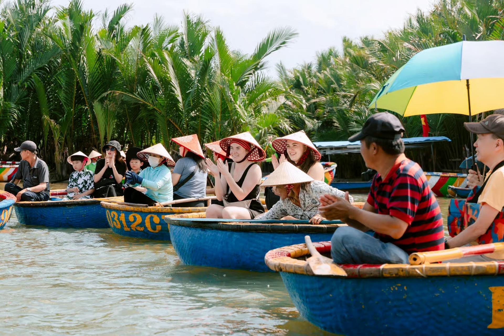 Bay Mau Coconut Forest Basket Boat Ride by Nipa Basket Coconut - Thumbnail 3